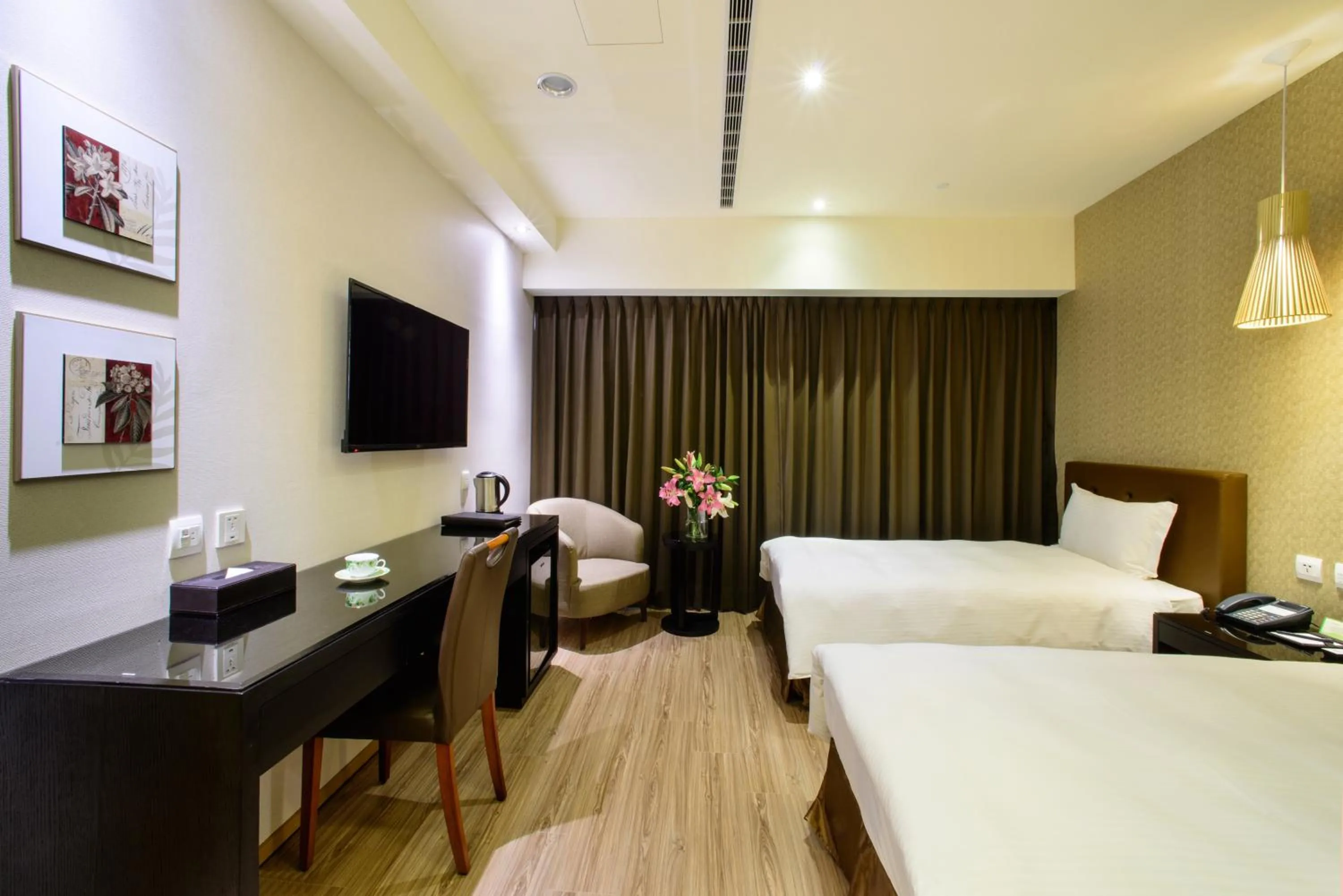 Photo of the whole room, Bed in Stay Hotel - Taichung Yizhong