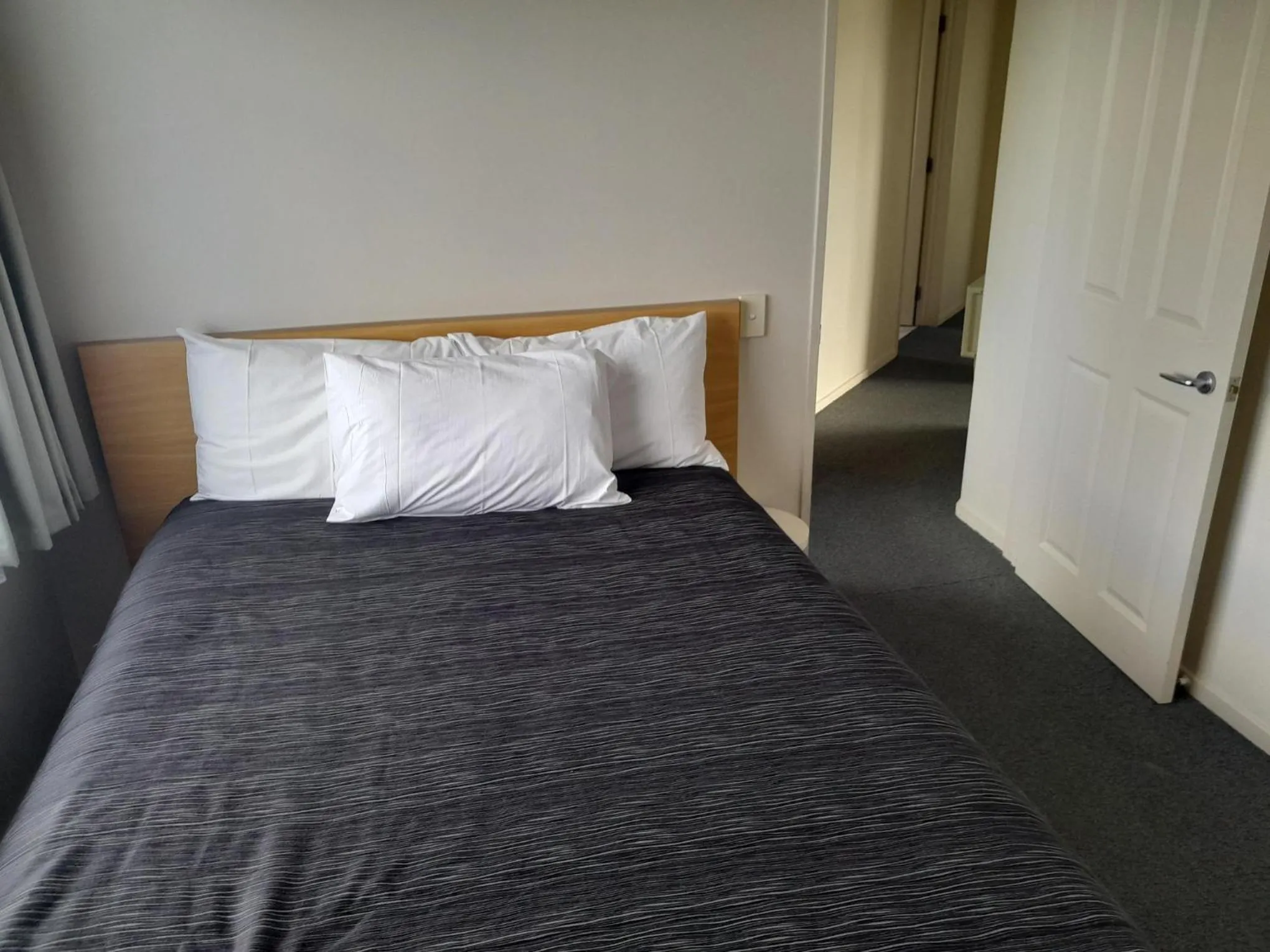 Bedroom, Bed in A'Abode Motor Lodge