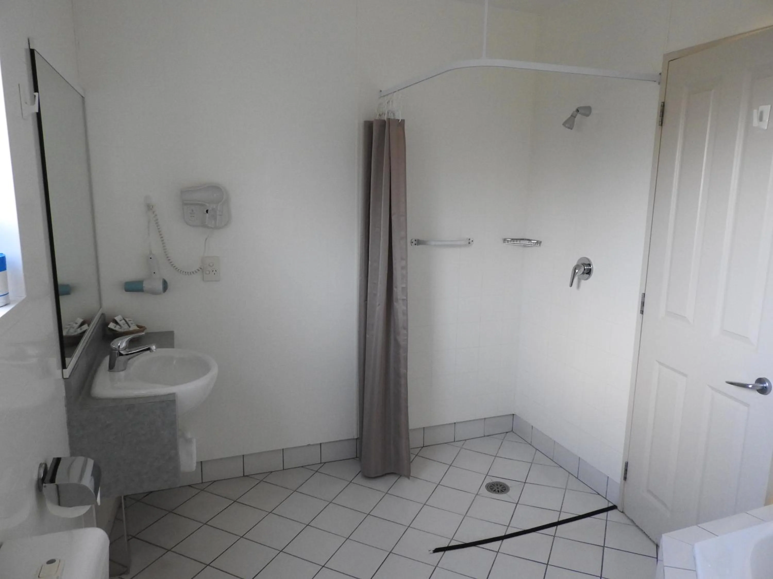 Bathroom in A'Abode Motor Lodge