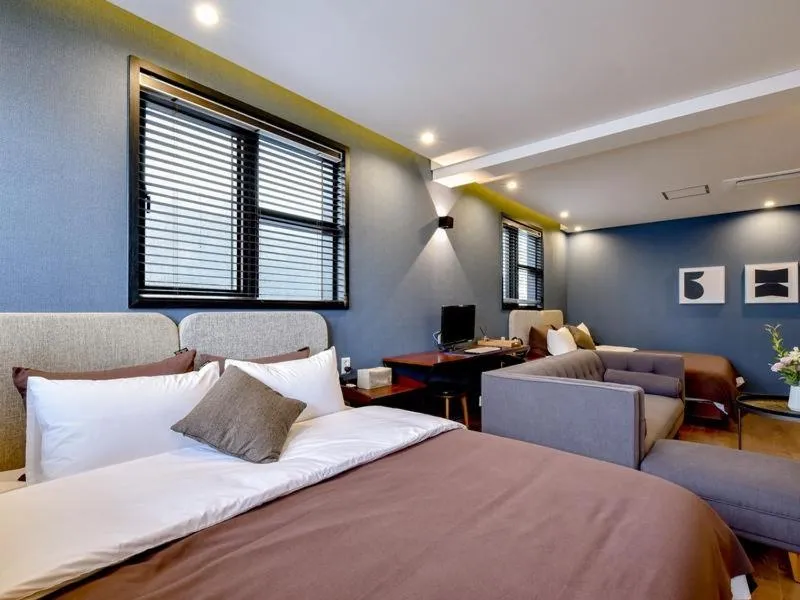 Bed in Brown Dot Yangjeong