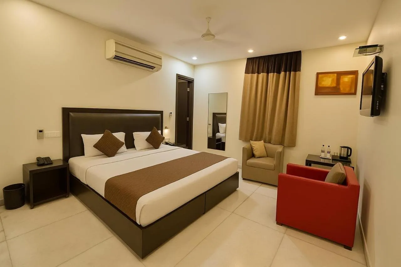 Bed in Hotel Kingston Park, Karol Bagh, New Delhi - 2 Mins from Metro