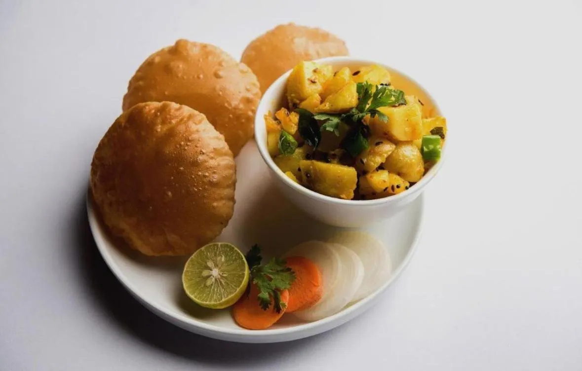 Breakfast in Hotel Kingston Park, Karol Bagh, New Delhi - 2 Mins from Metro