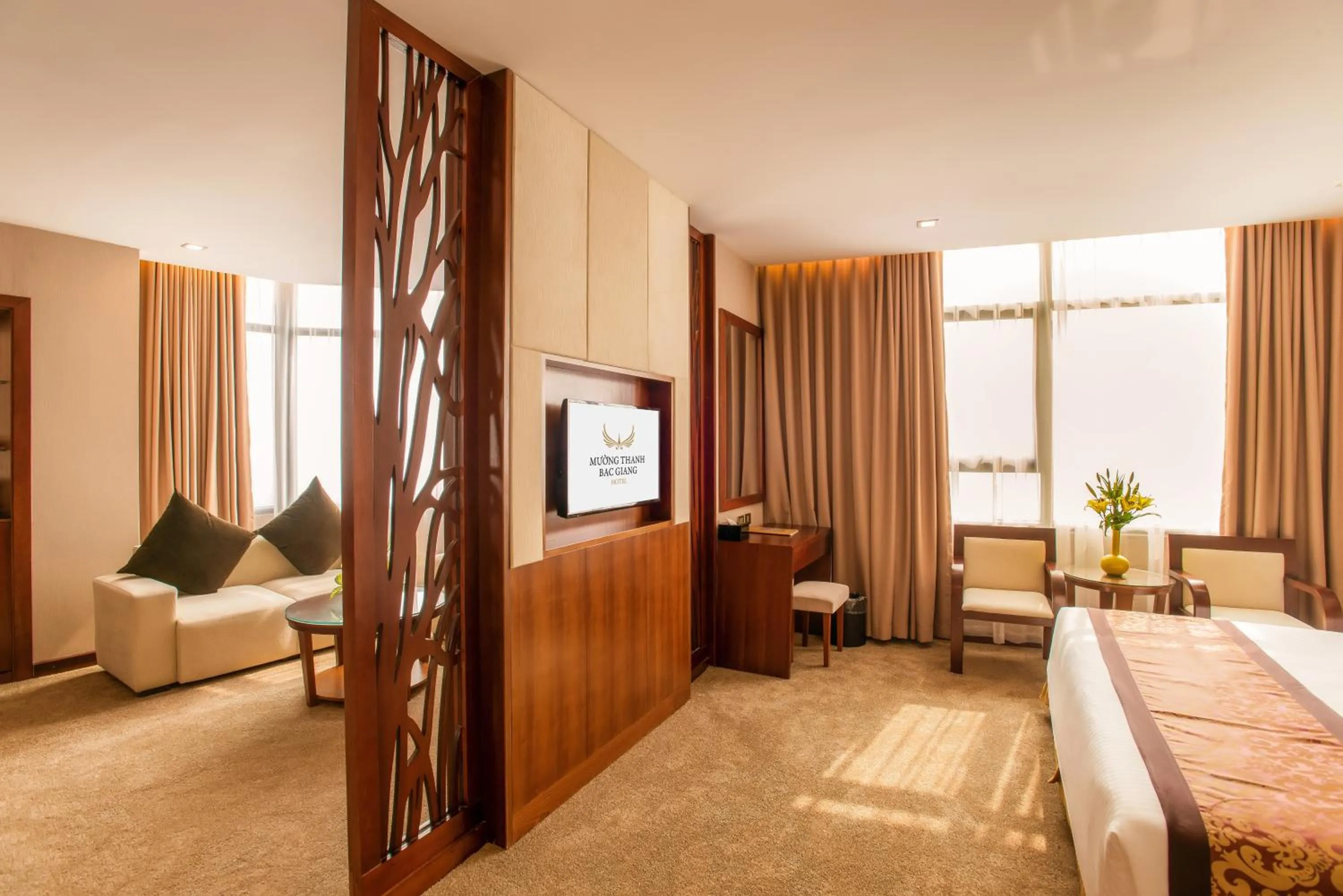 Bedroom, Bed in Muong Thanh Grand Bac Giang Hotel