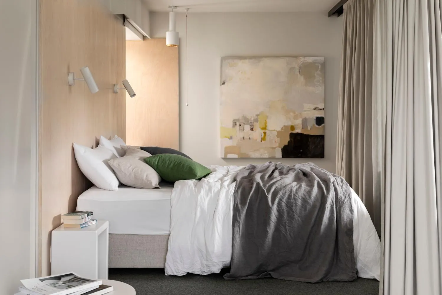 Bedroom, Bed in Drift House