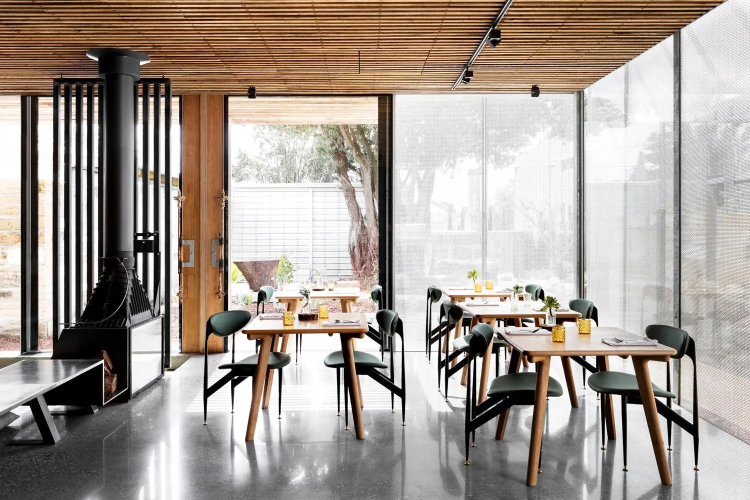 Restaurant/places to eat in Drift House