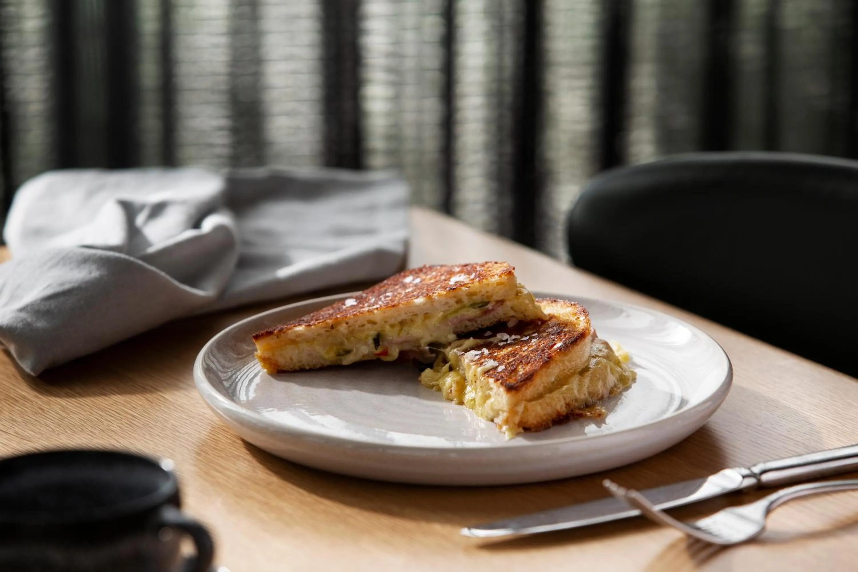 Breakfast in Drift House