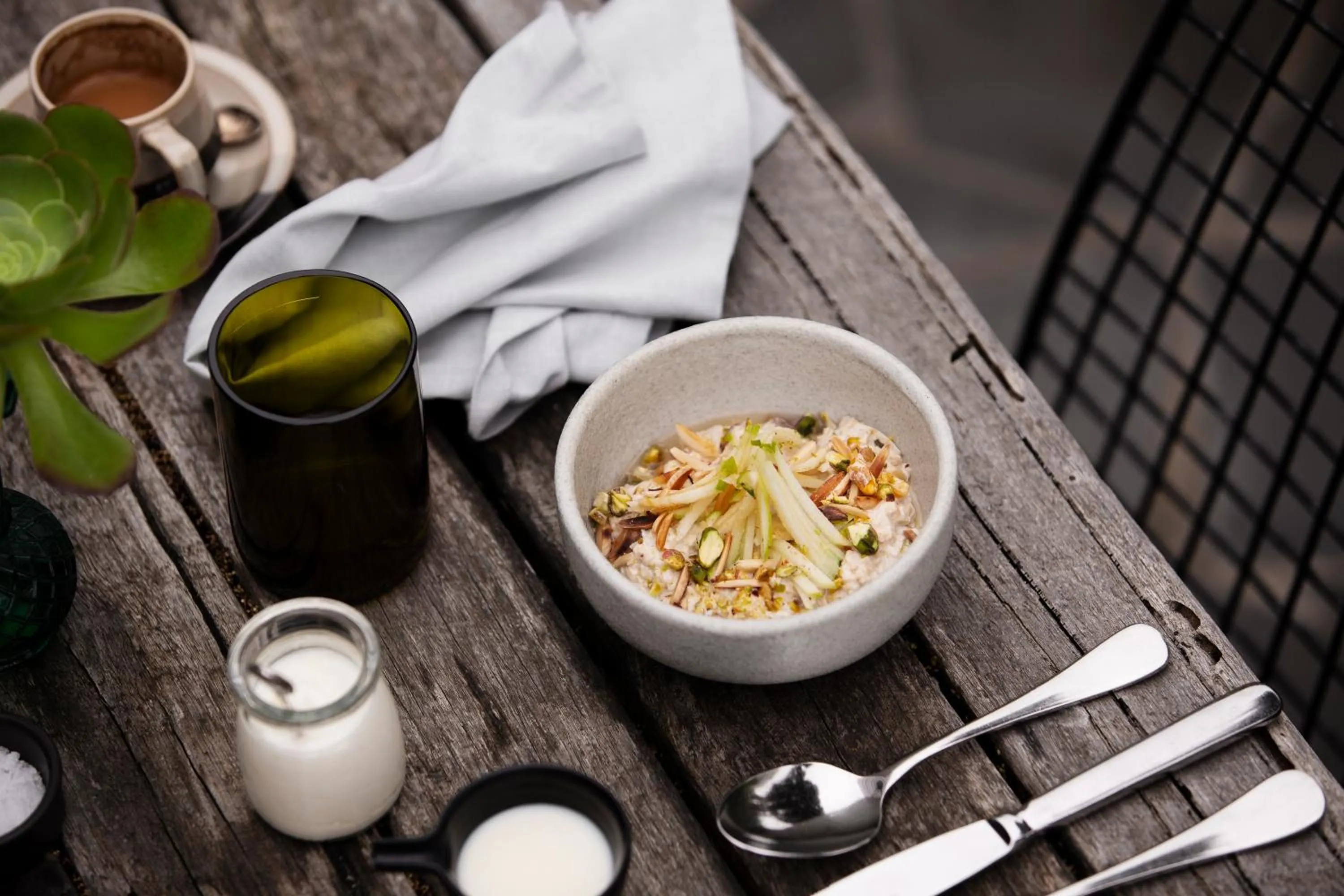 Breakfast in Drift House