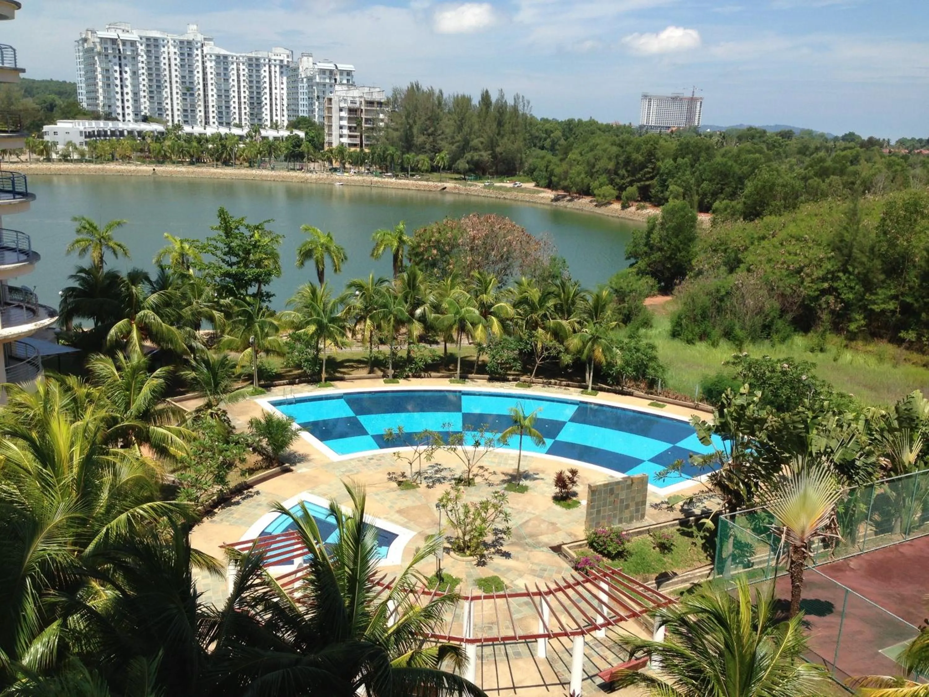 Facade/entrance in RC Cape Nautica Villas