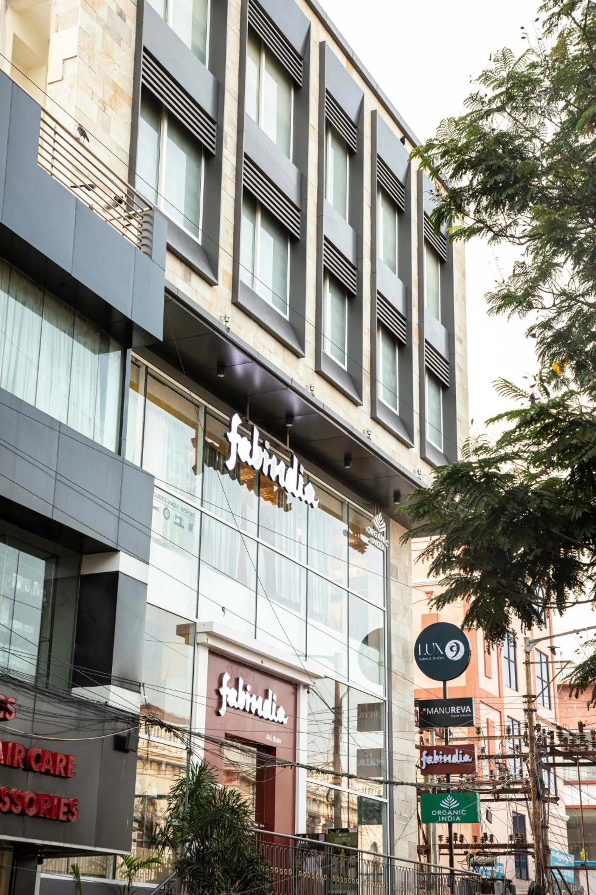 Property building in Pondy Heights - Suites and Studios