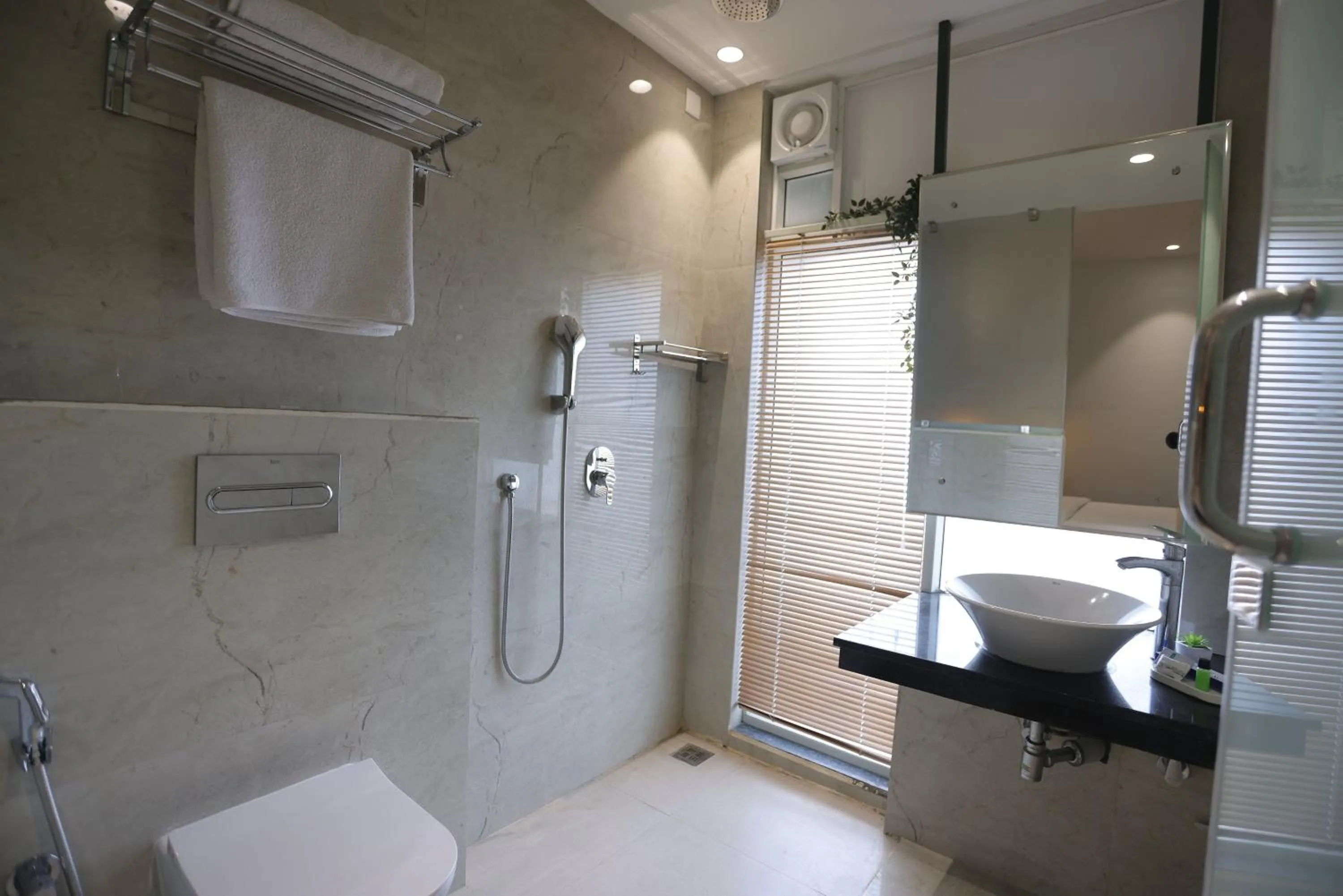 Bathroom in Pondy Heights - Suites and Studios