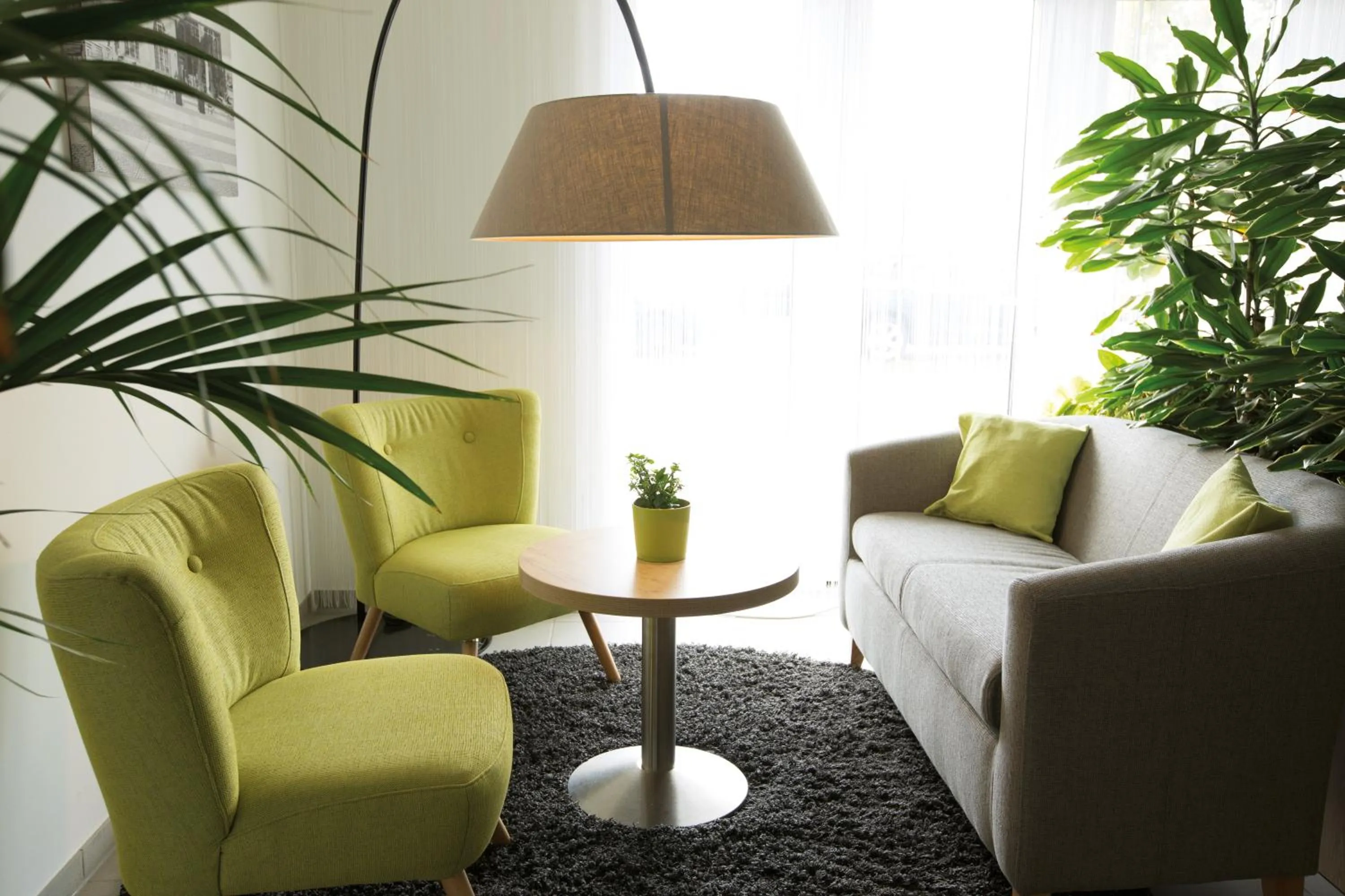 Communal lounge/ TV room in ADAPT APARTMENT HOTEL BERLIN - Adlershof