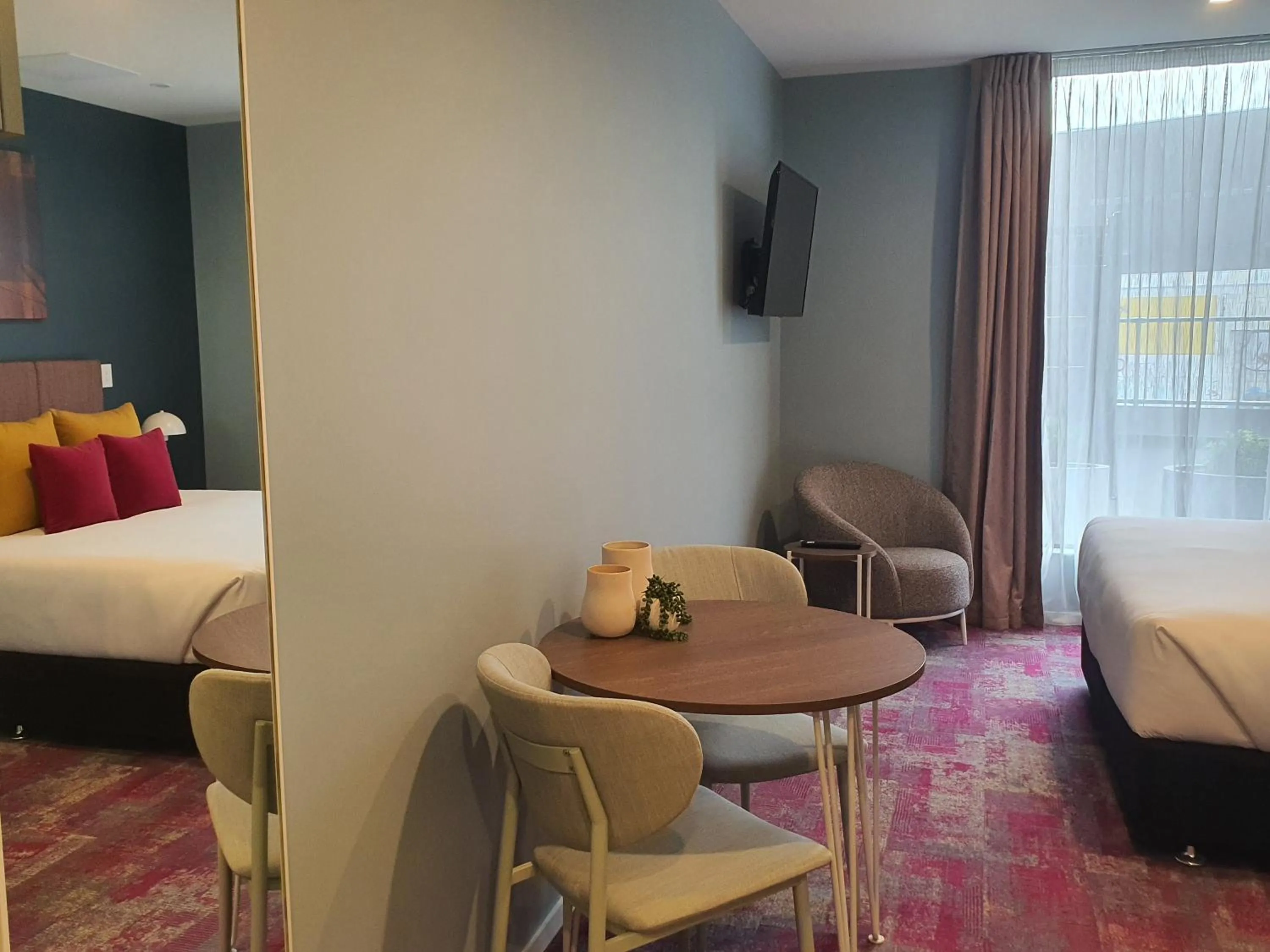 Bedroom, Bed in La Quinta by Wyndham Parnell Auckland