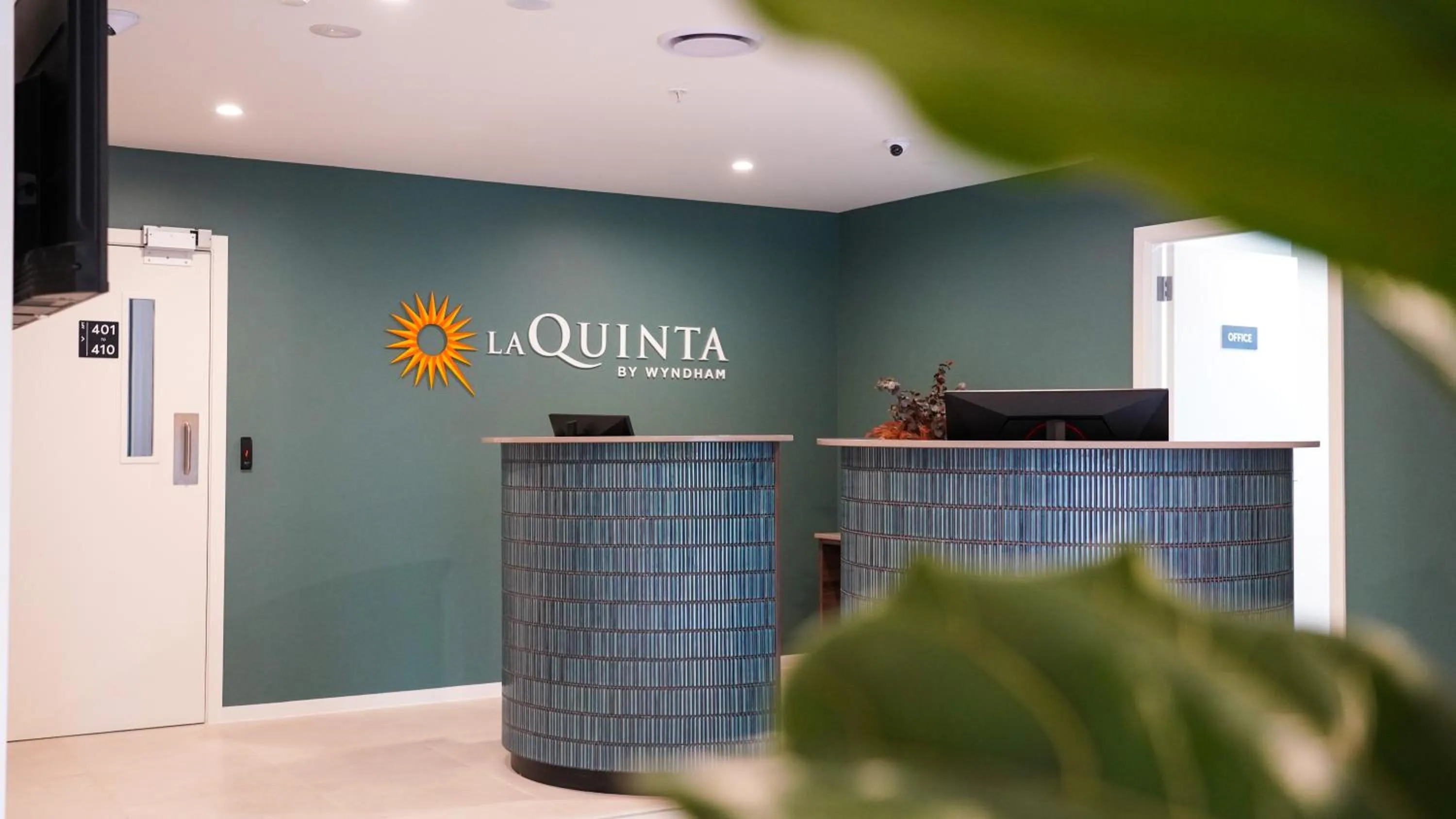 Lobby or reception in La Quinta by Wyndham Parnell Auckland