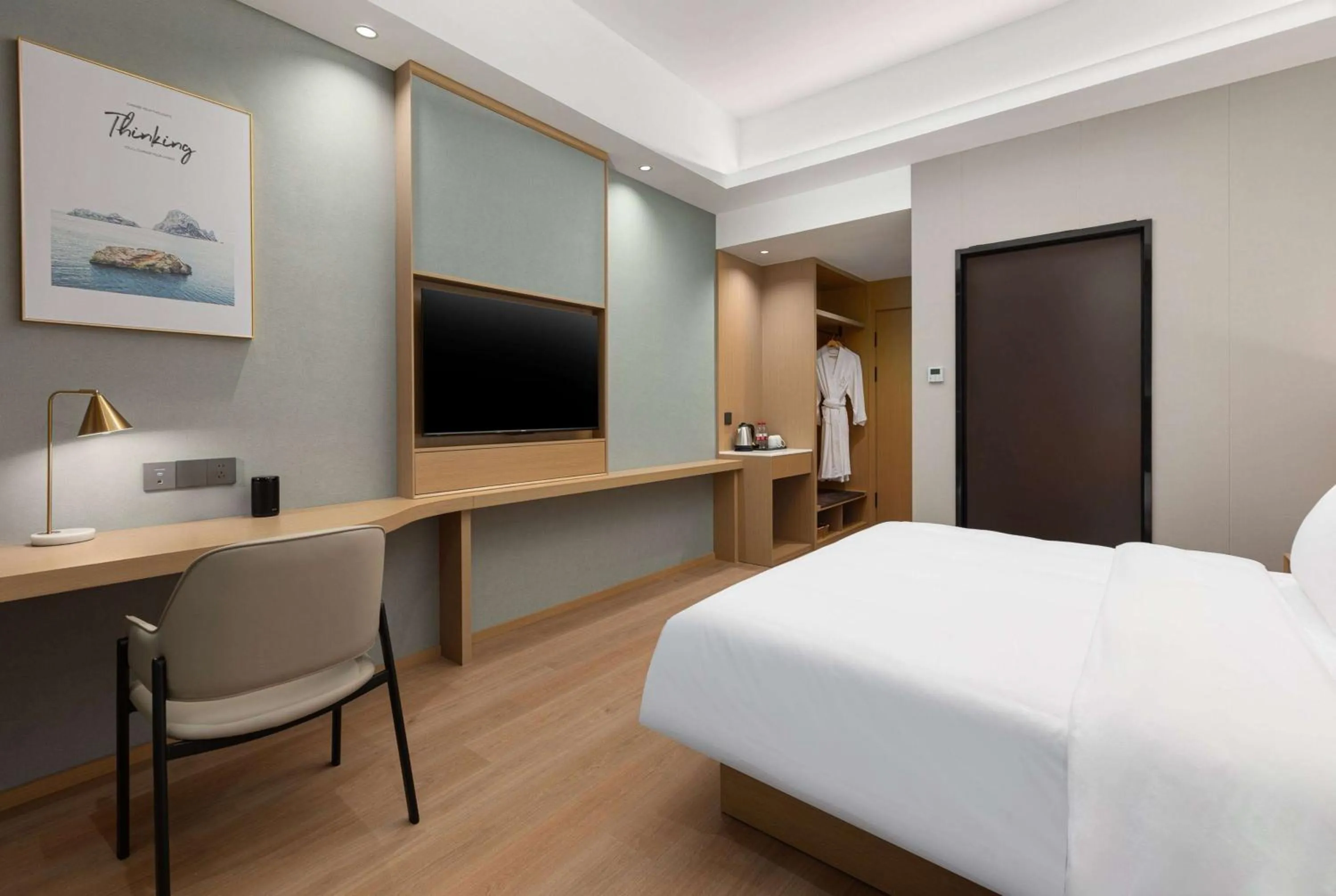 Photo of the whole room, Bed in Days Inn by Wyndham Nanjing Lishui