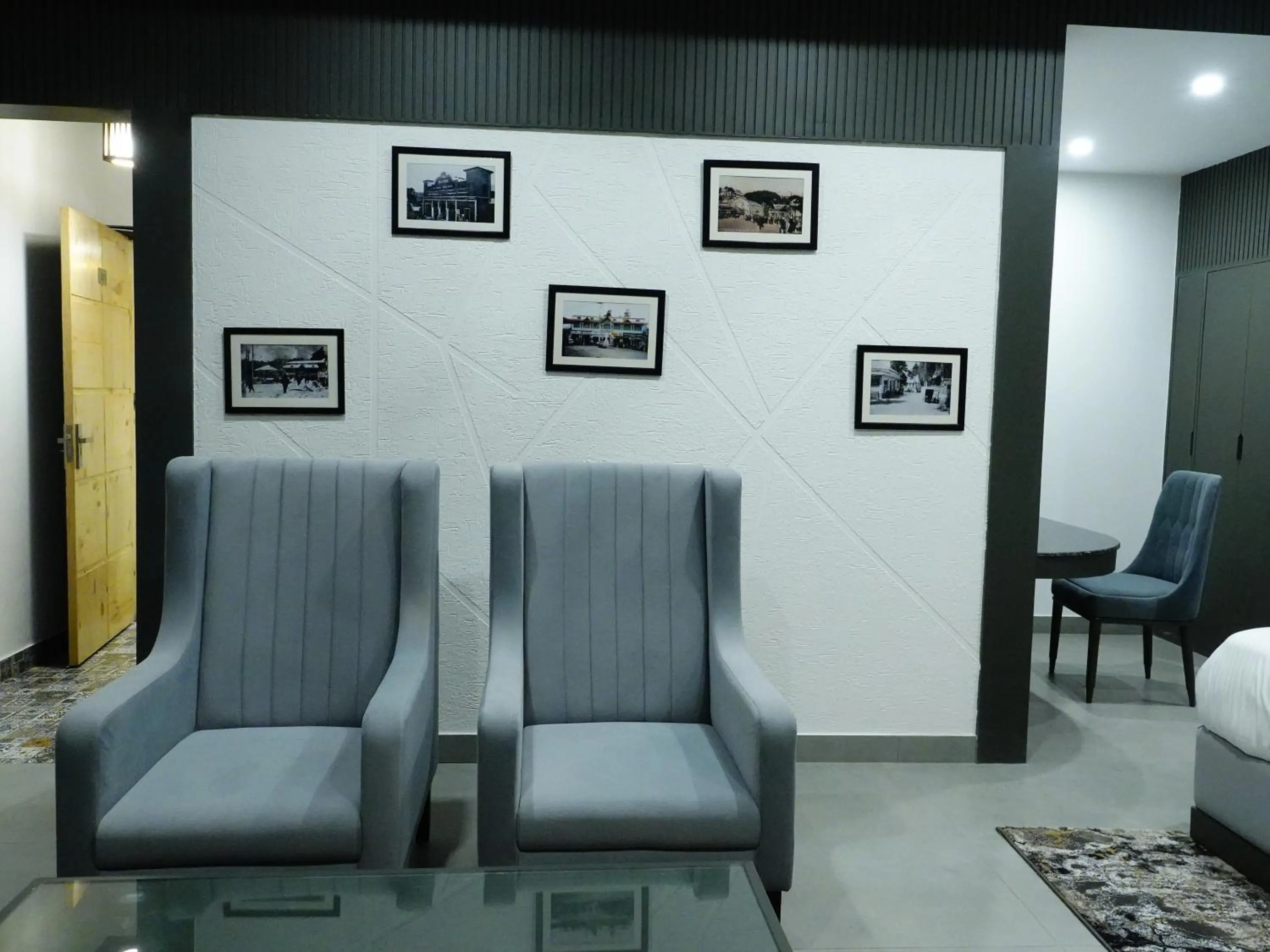 Seating area in Rubystone Mussoorie A Leisure Resort