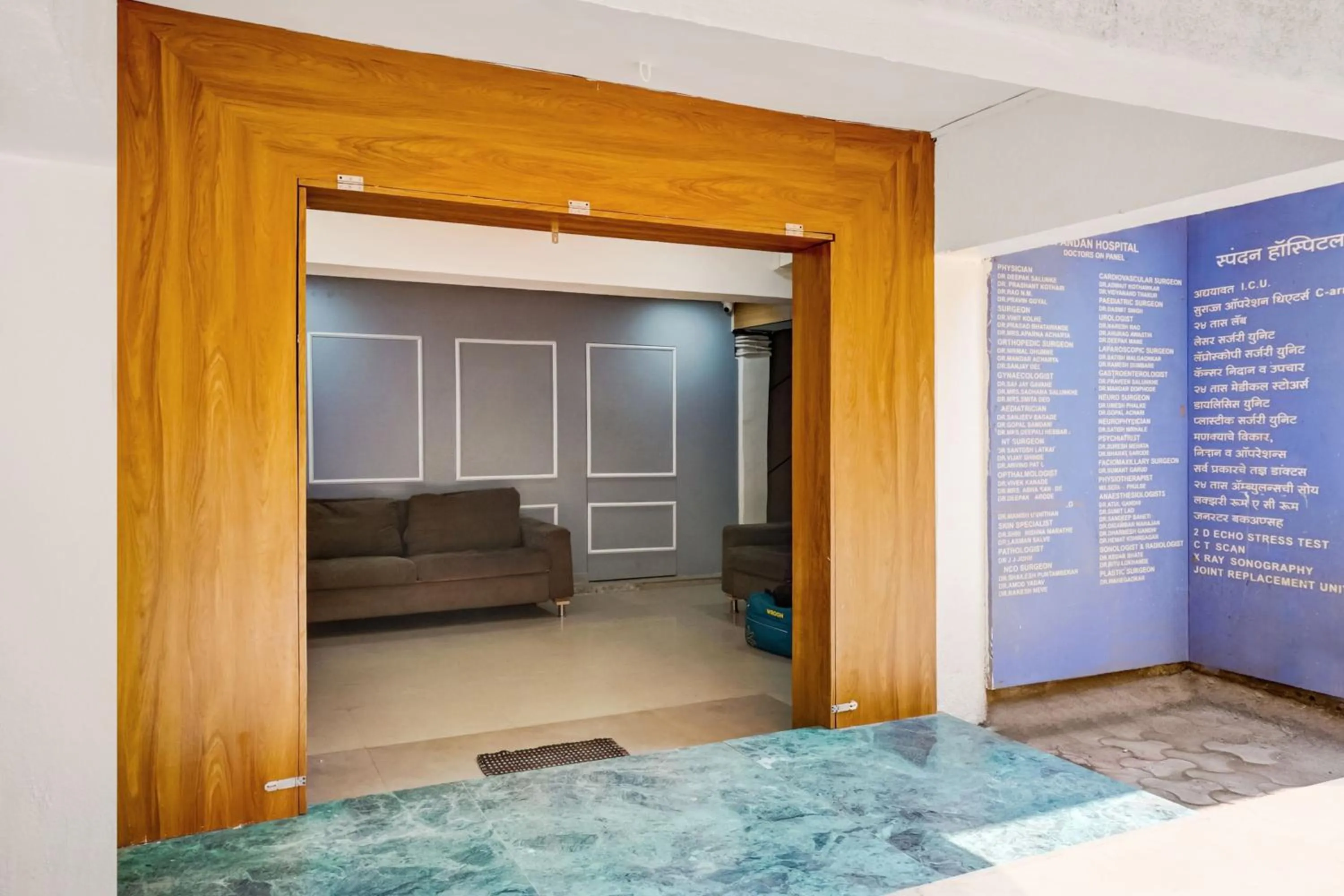 Facade/entrance, Bed in Hotel O Arusai Inn