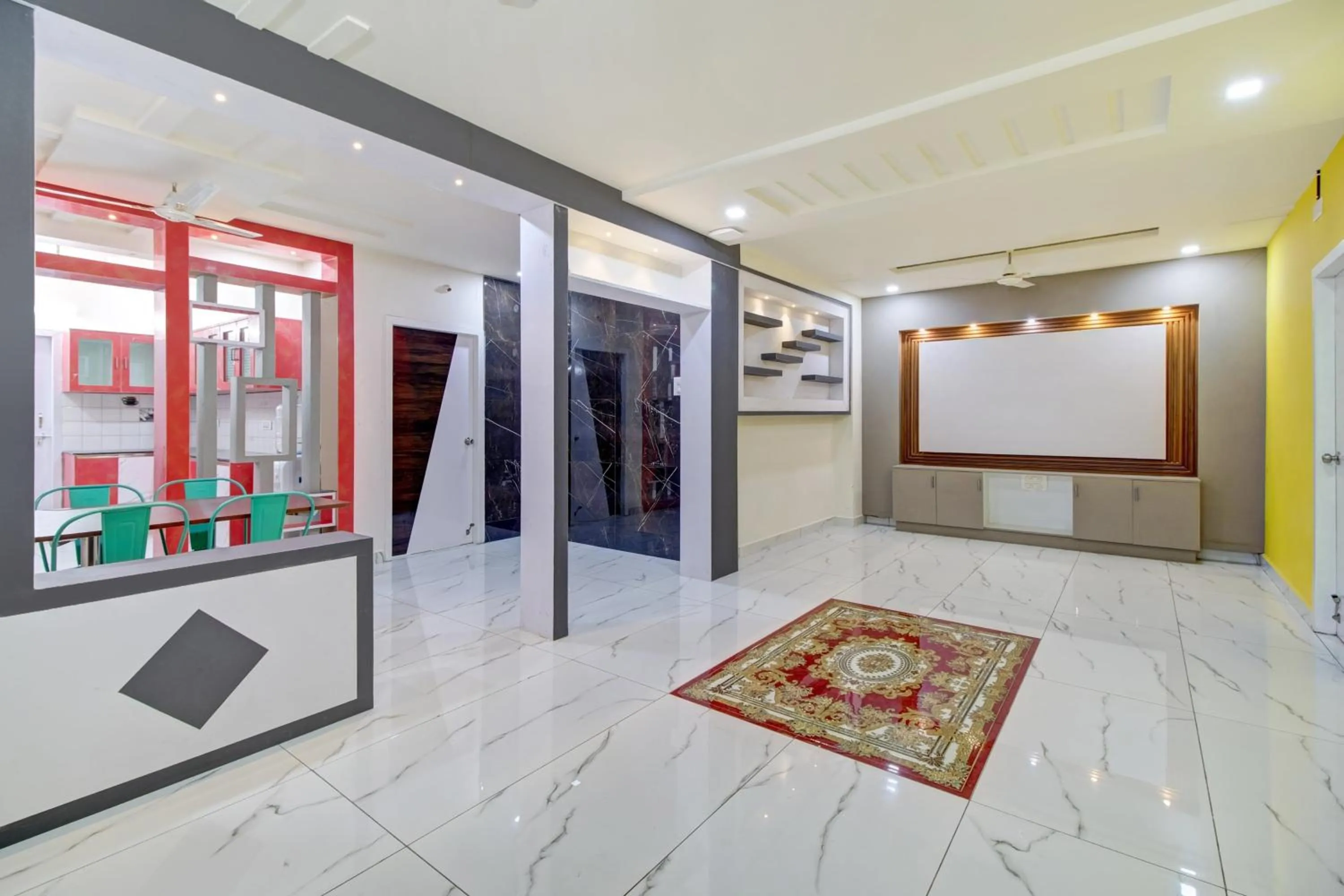 Kitchen or kitchenette in Super Hotel O Amaravathi Road Annapurna Nagar