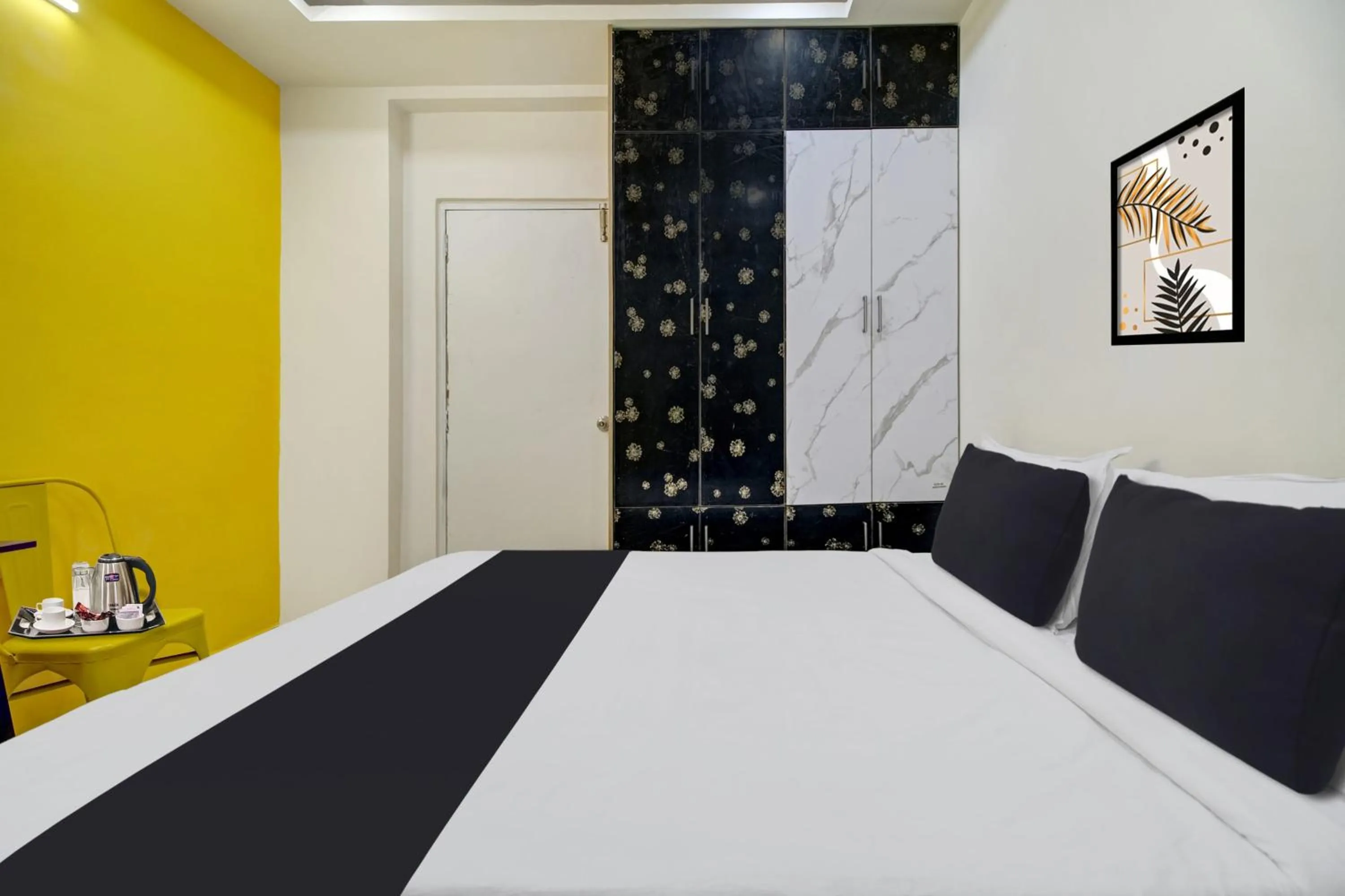 Bedroom, Bed in Super Hotel O Amaravathi Road Annapurna Nagar