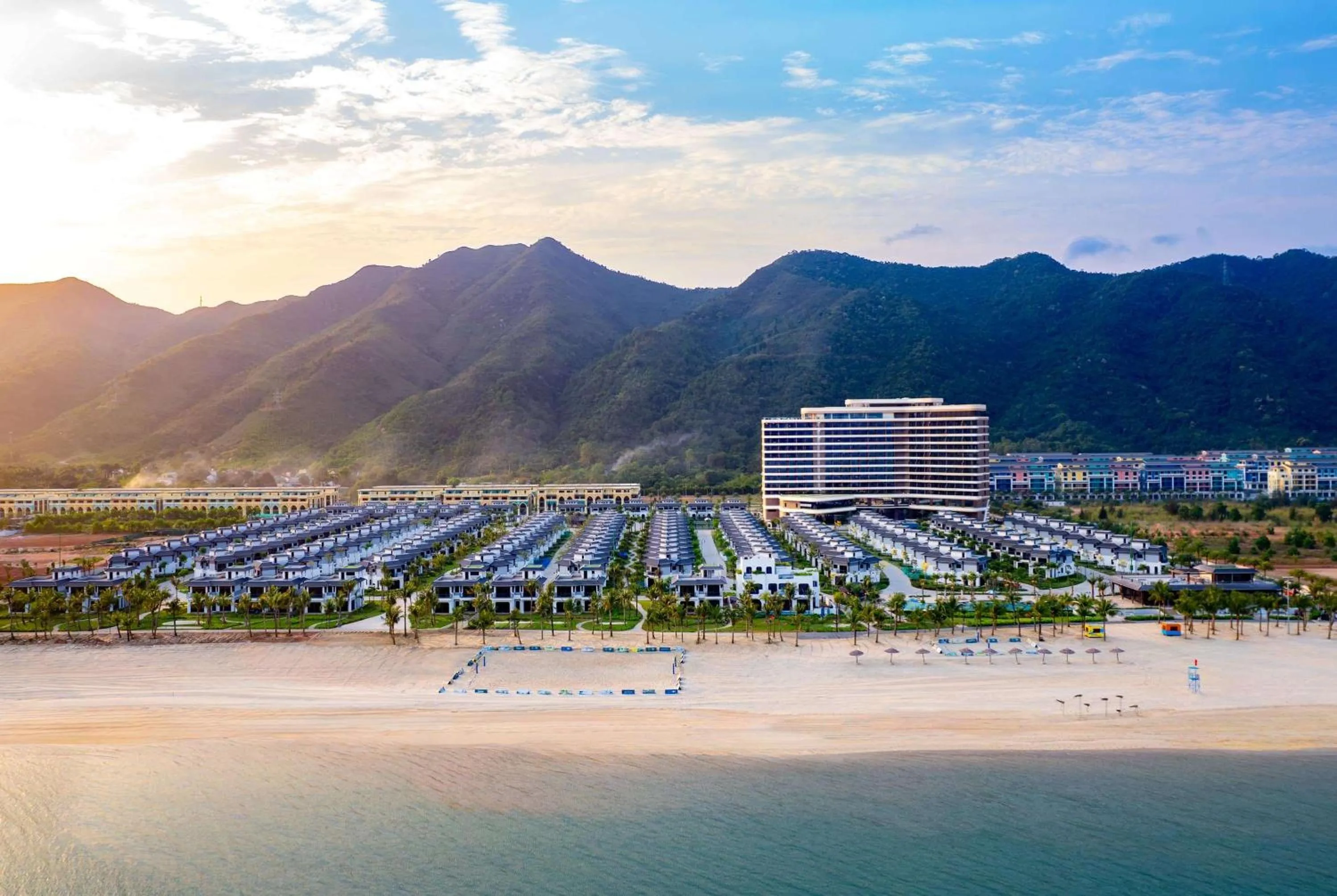 Property building in Wyndham Garden Sonasea Van Don