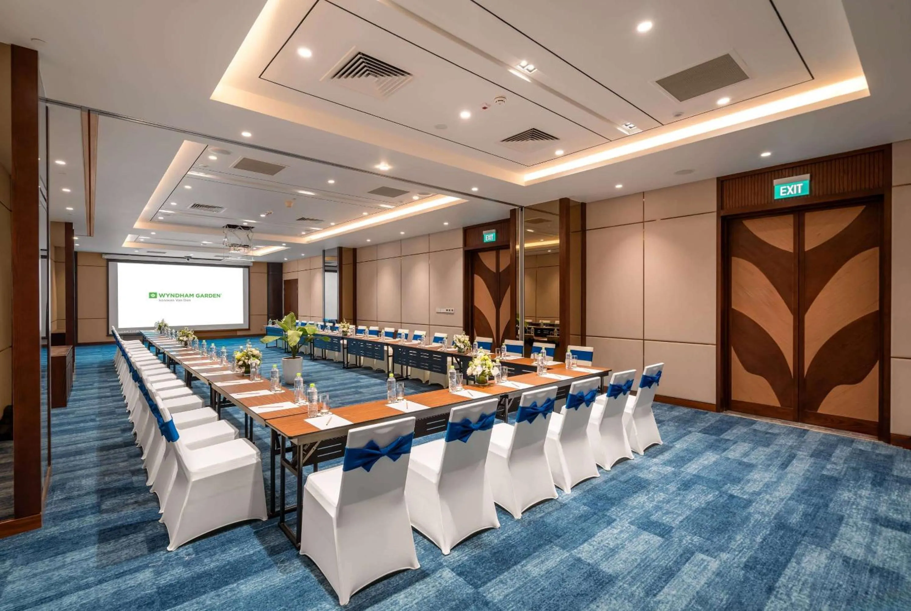 Meeting/conference room in Wyndham Garden Sonasea Van Don