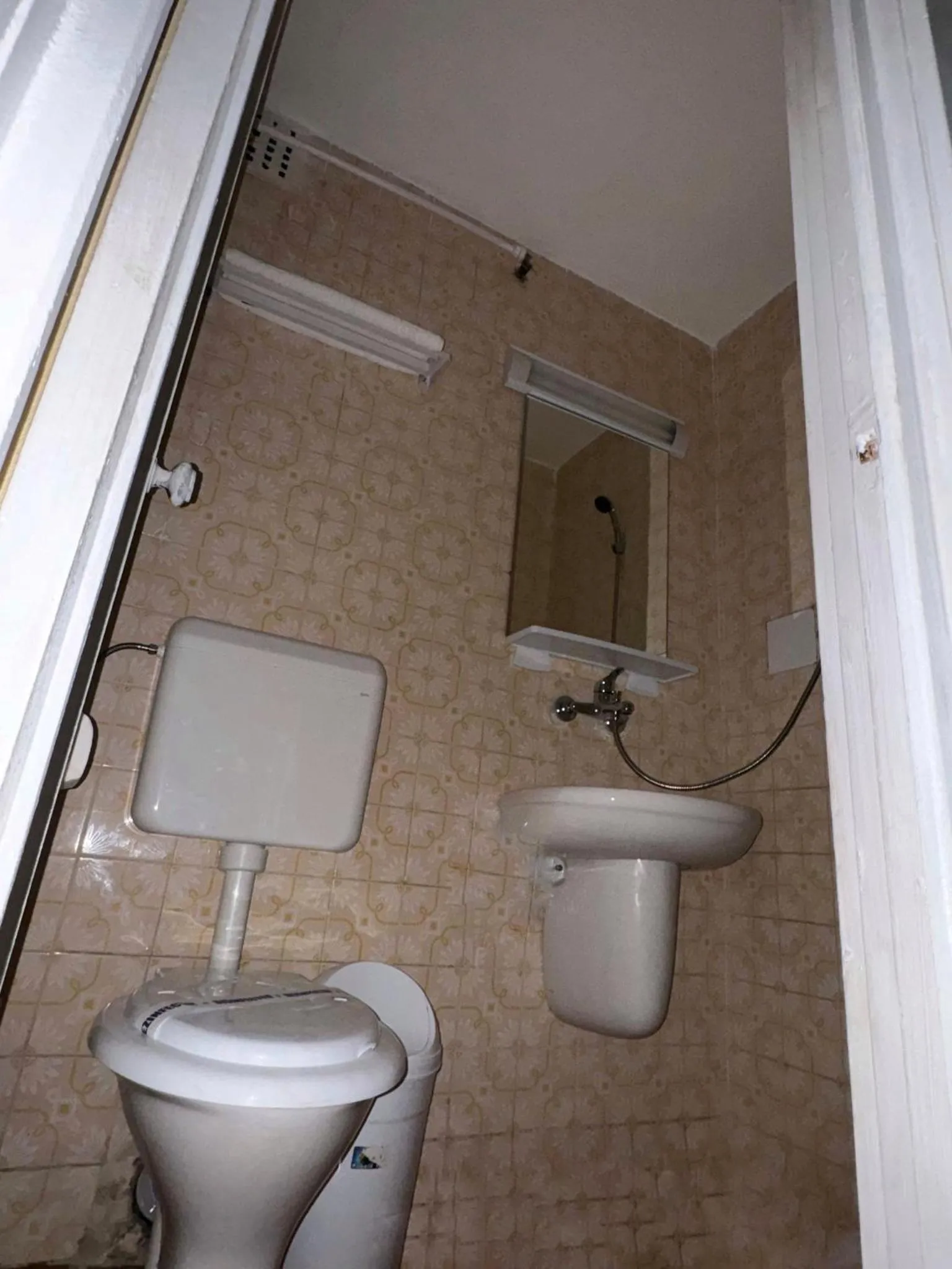 Bathroom in Legacy Hotel