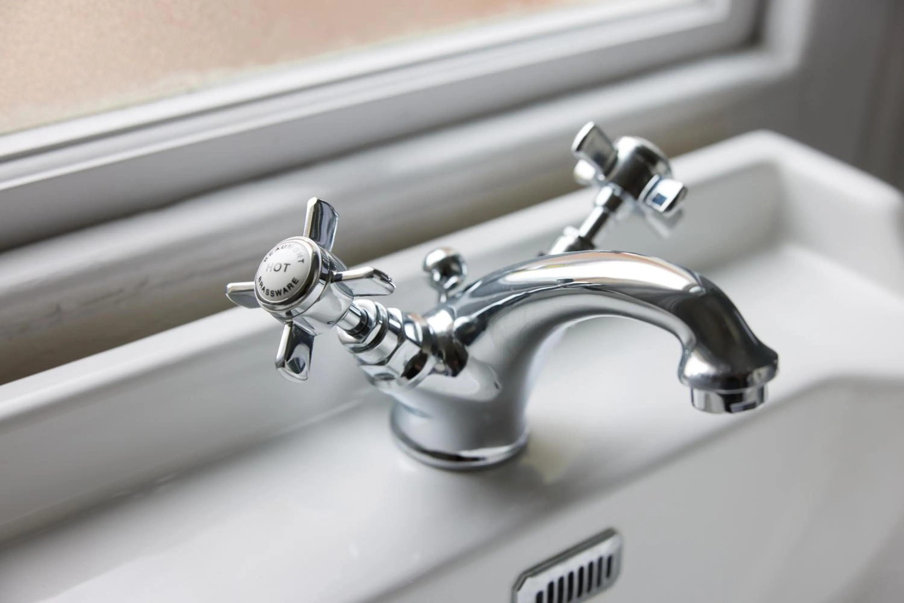 Bathroom in The Kings Head Wroxham by Greene King Inns