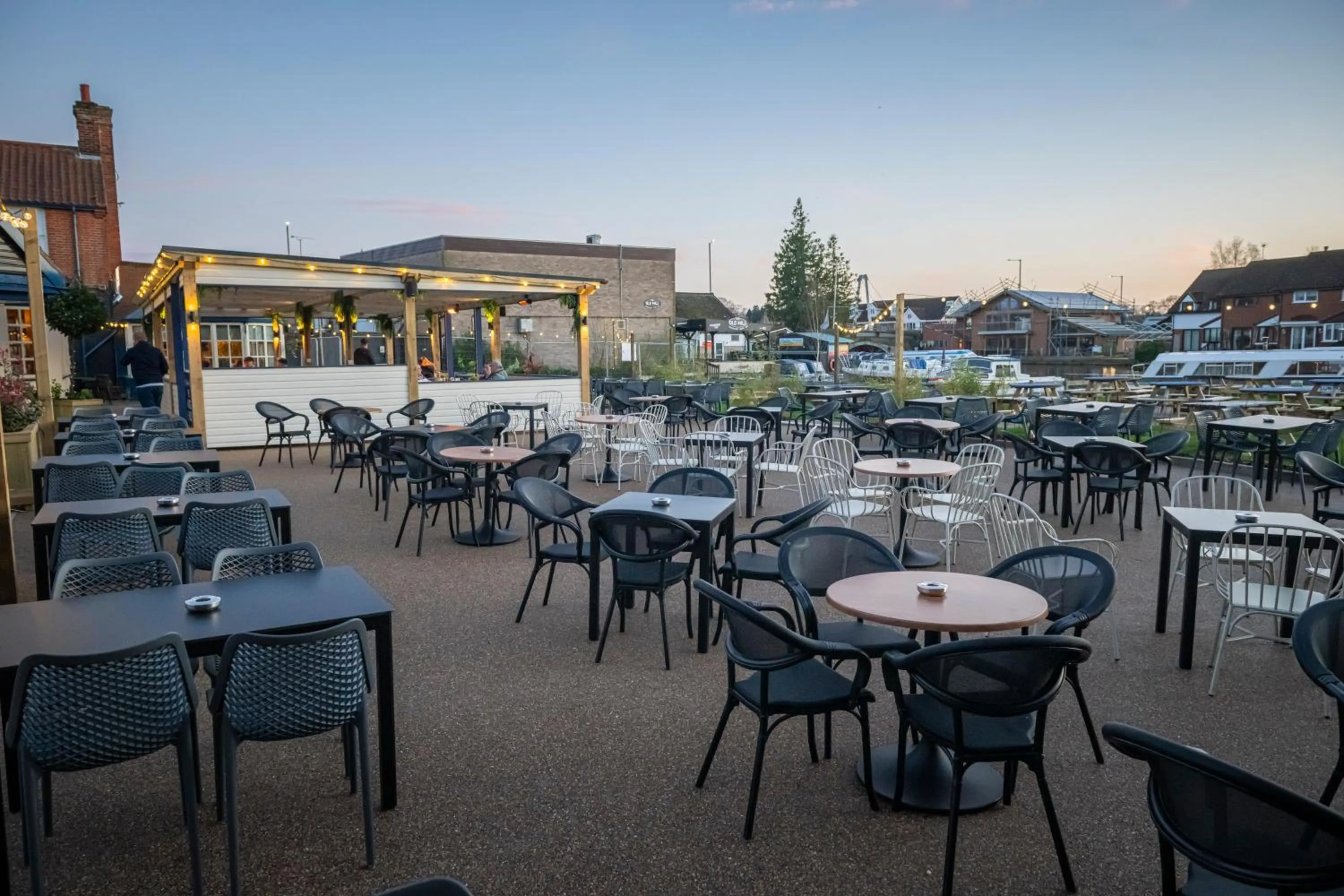 Patio in The Kings Head Wroxham by Greene King Inns