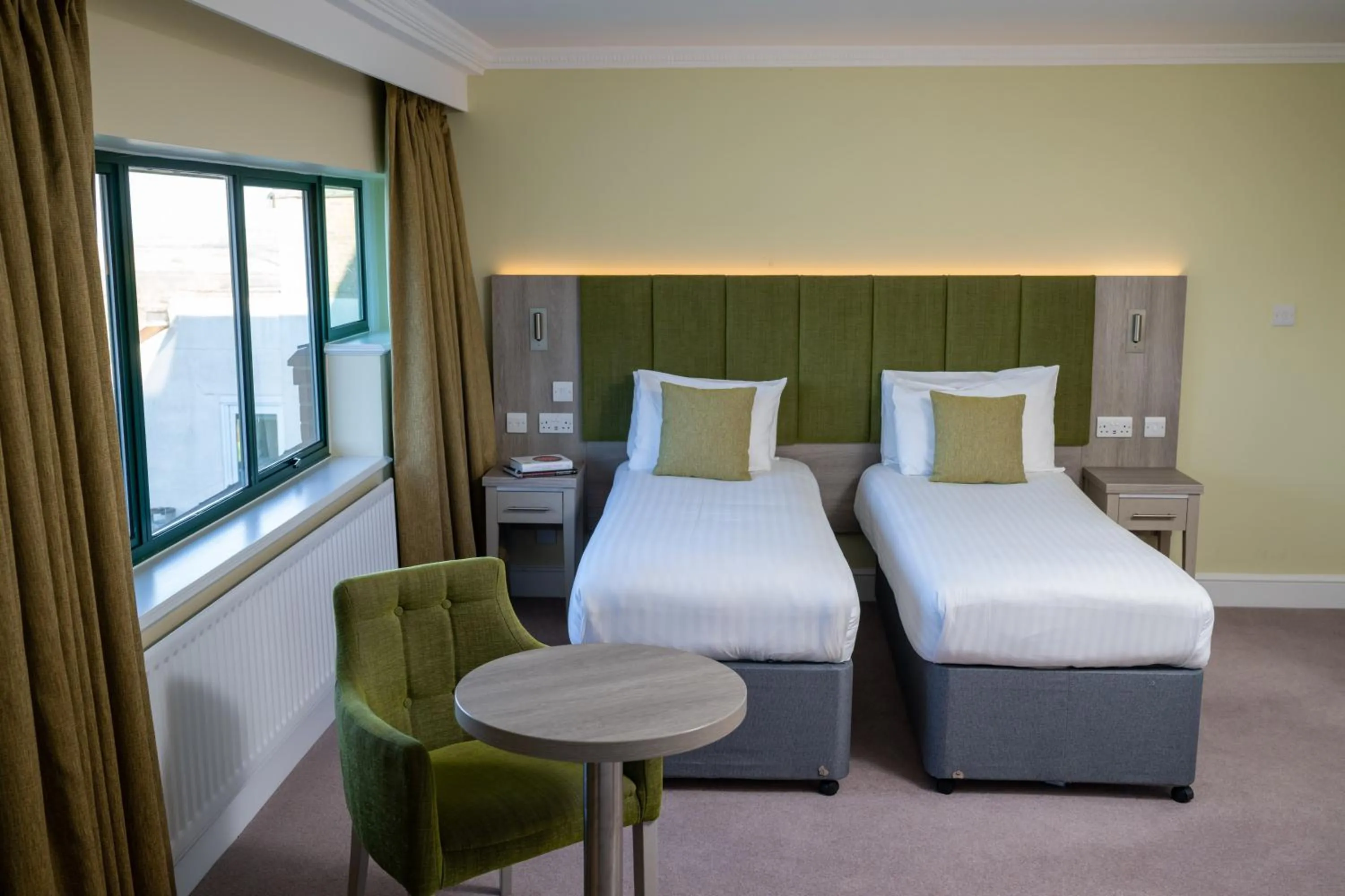 Bed in Hellidon Lakes Hotel