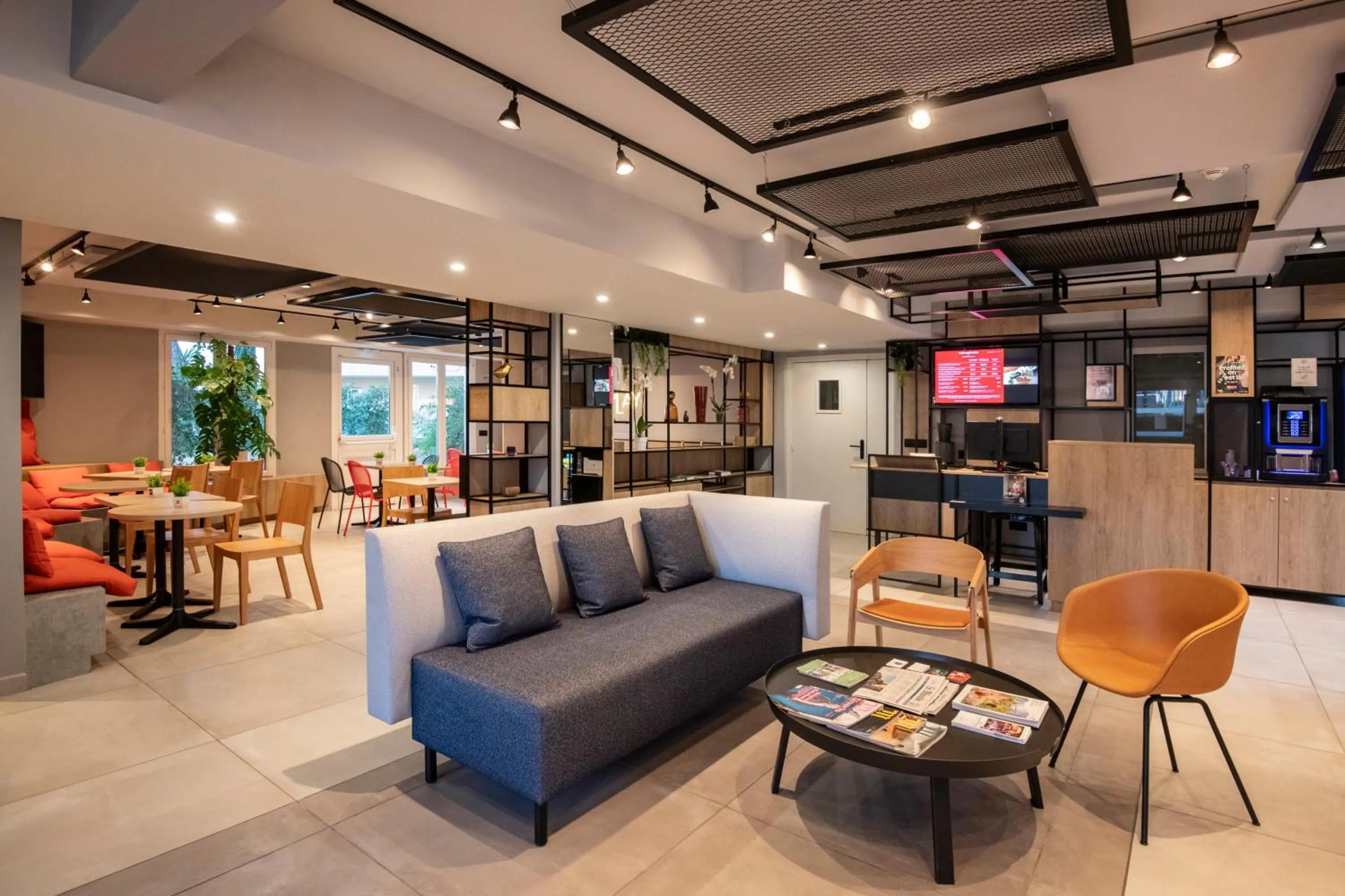 Restaurant/places to eat in Ibis Roquebrune Cap Martin Menton