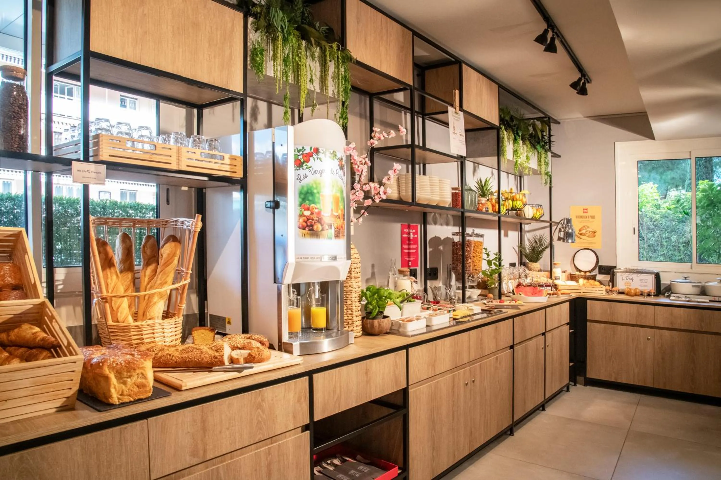 Breakfast in Ibis Roquebrune Cap Martin Menton