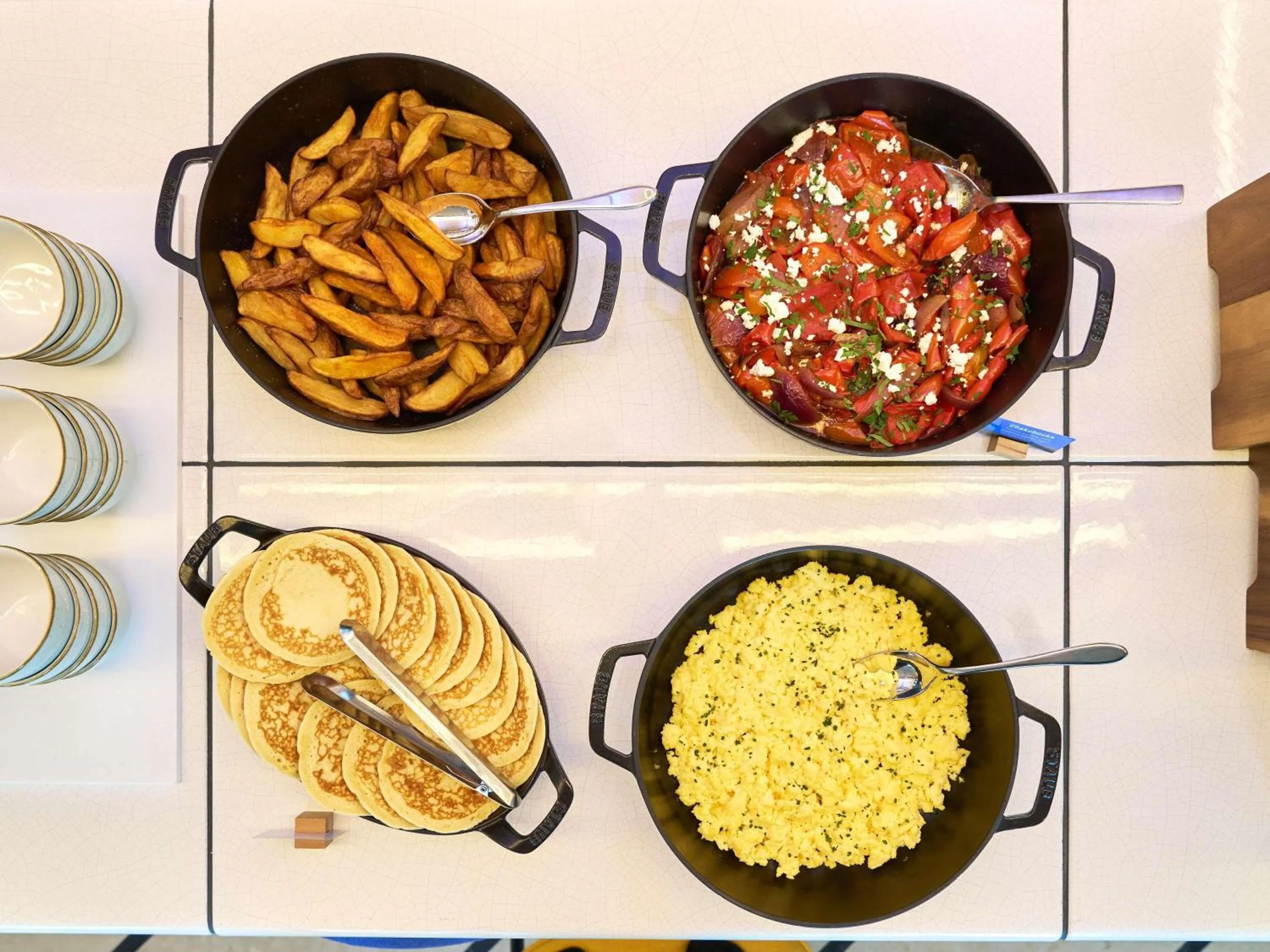 Breakfast in TRIBE Paris Clichy