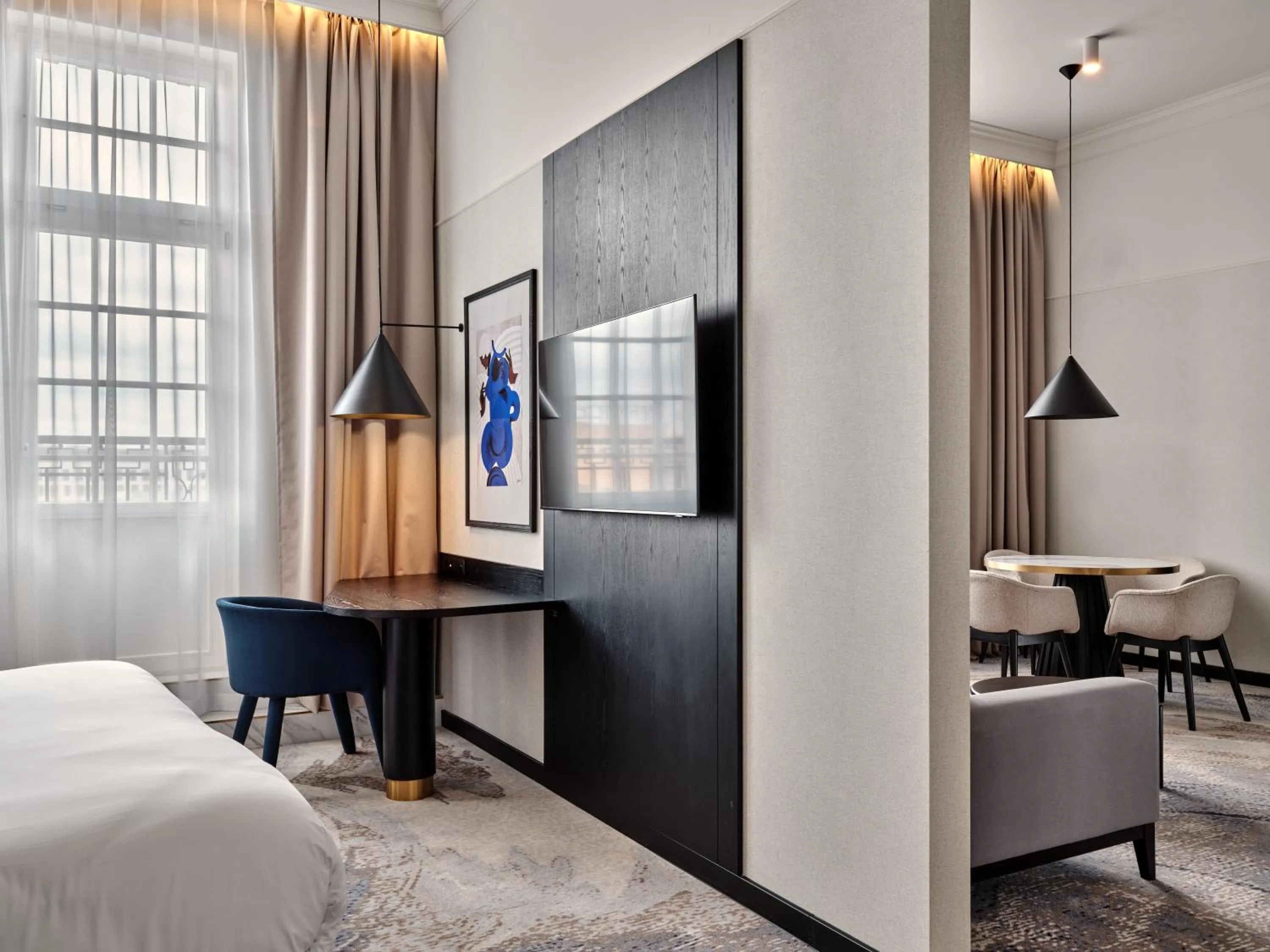 Living room, Bed in Mövenpick Grand Hotel Wroclaw