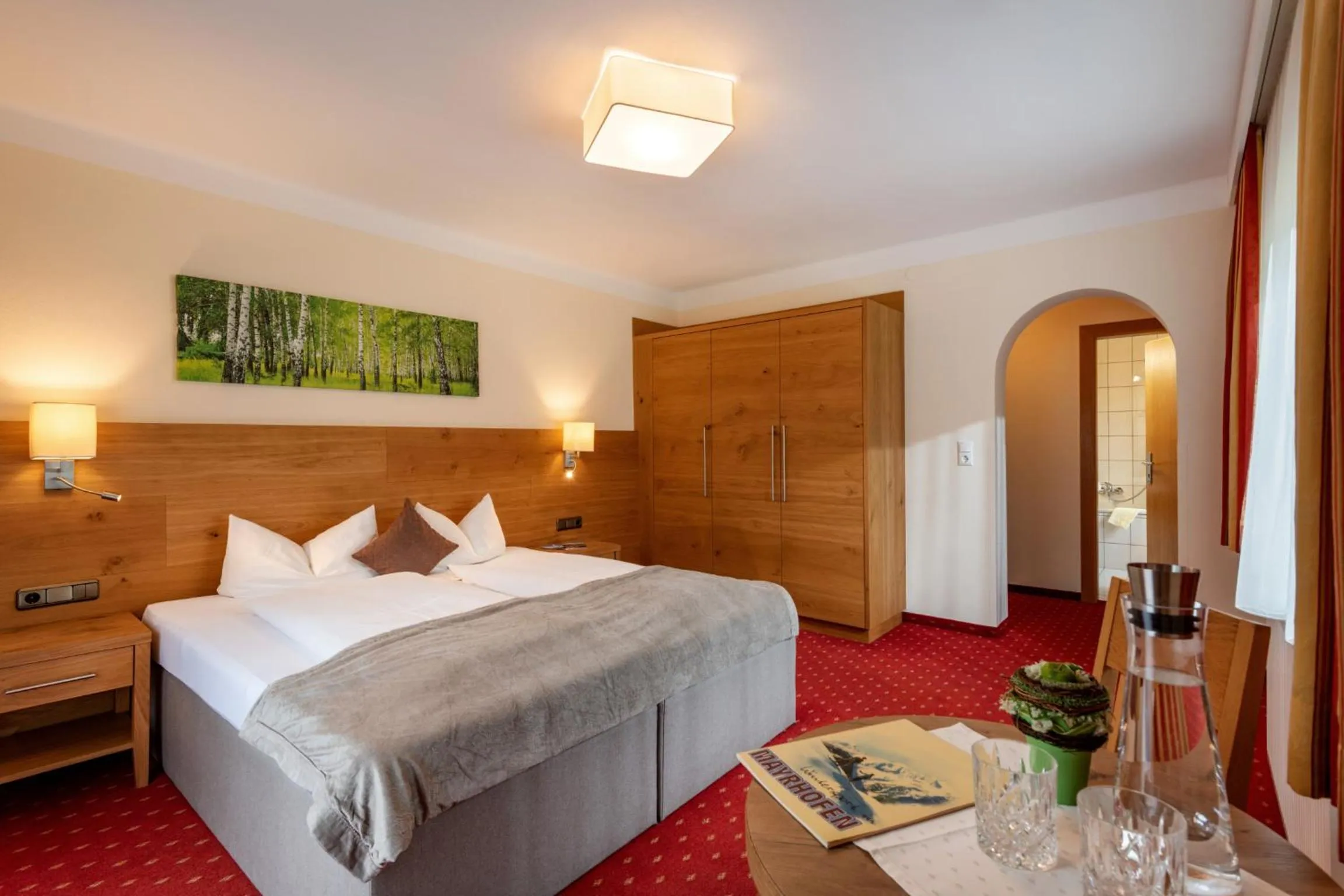 Bed in Hotel Garni Birkenhof