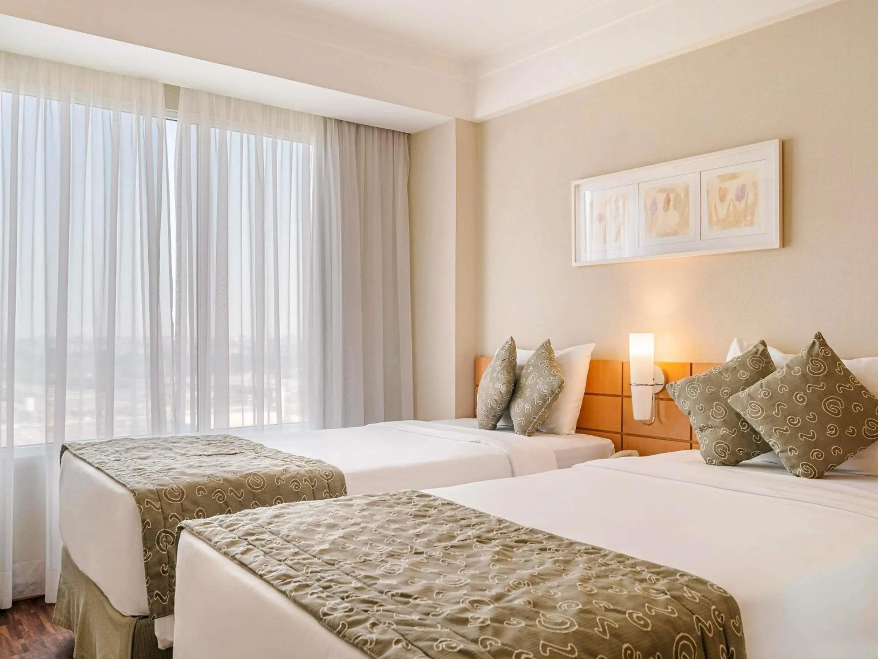 Superior Twin Room in Mercure Guarulhos Aeroporto Superior Twin Room in Mercure Guarulhos Aeroporto