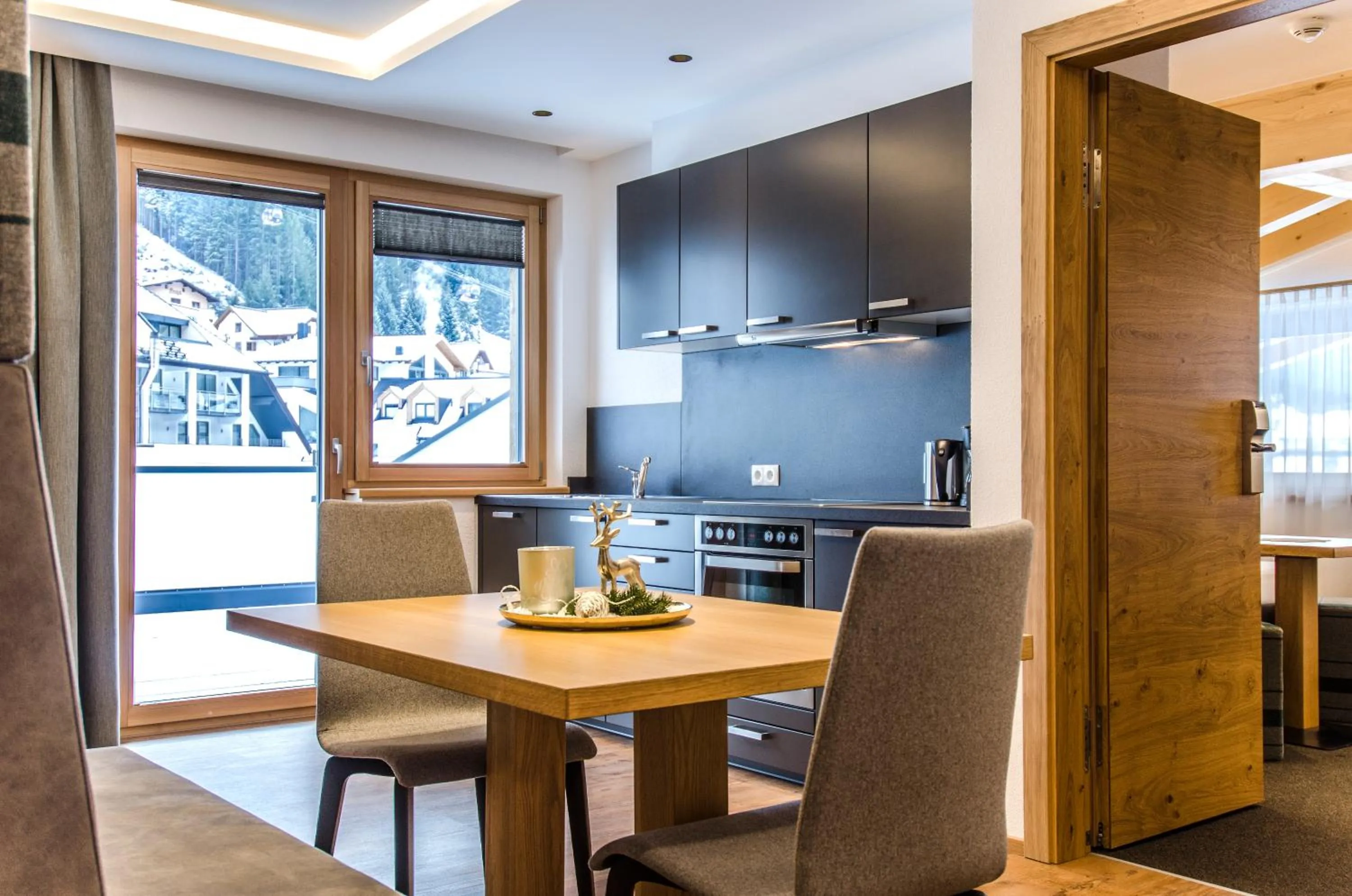 Kitchen or kitchenette in Hotel Garni Persutt