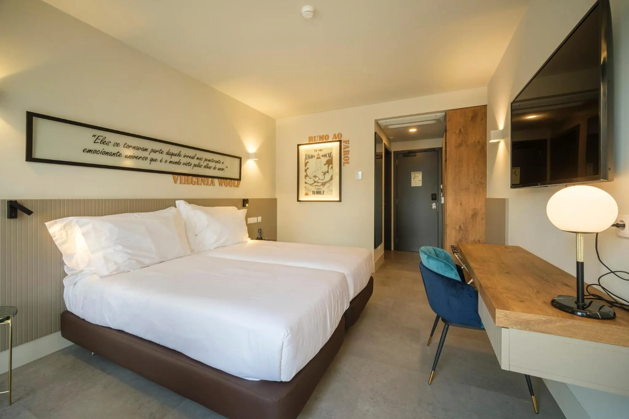 Bed in Azores Book Hotel