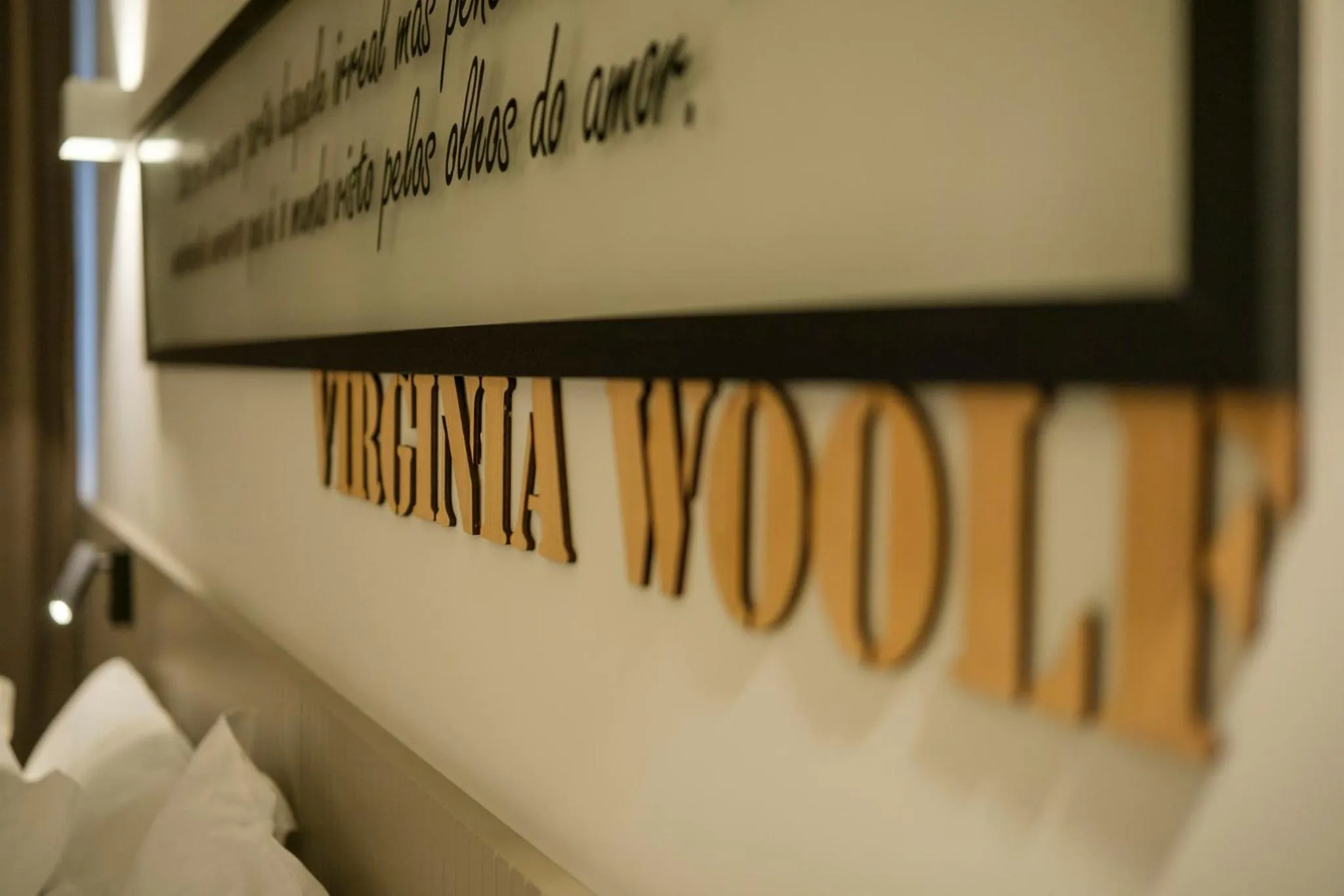 Text overlay in Azores Book Hotel