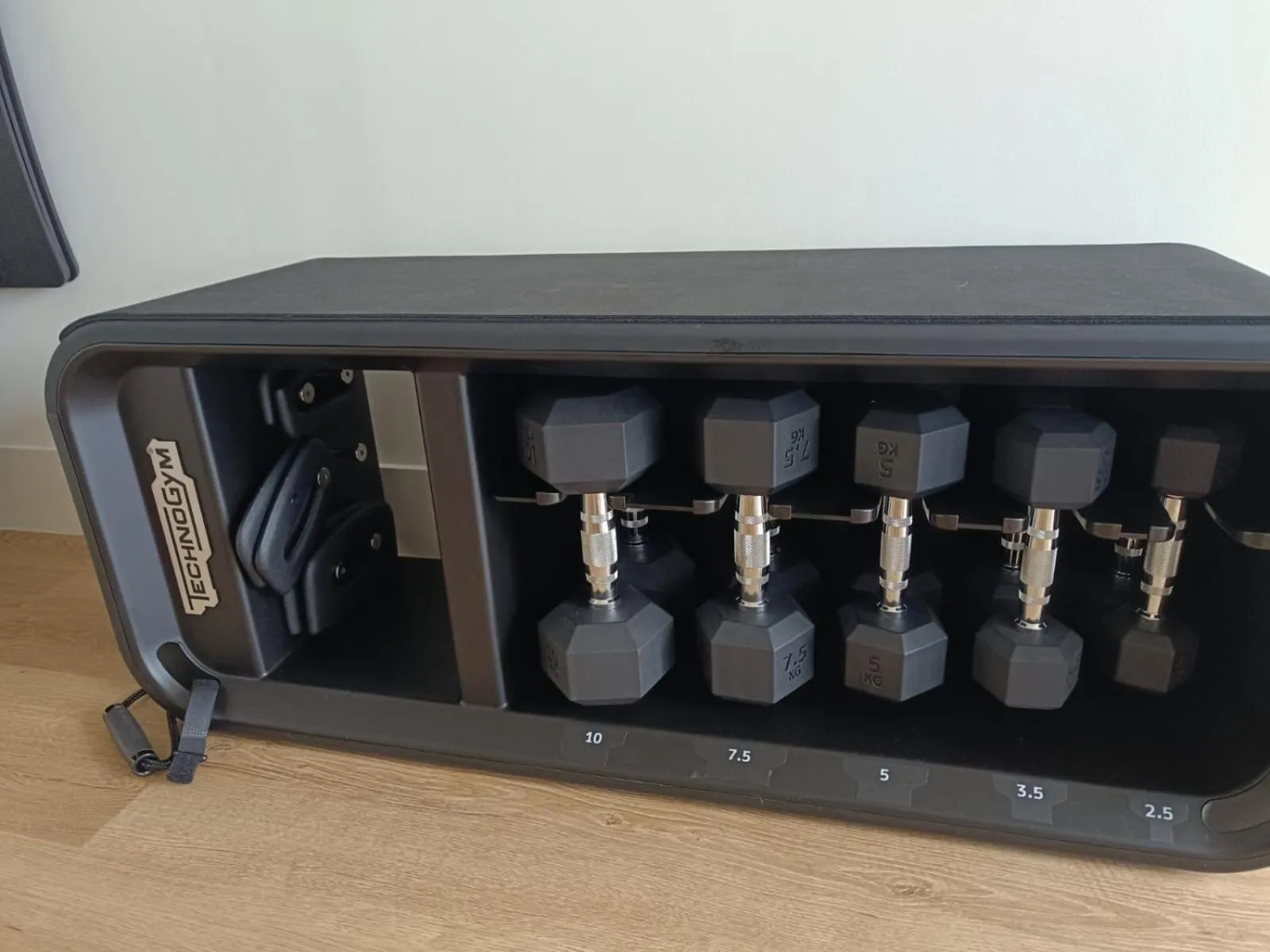 Property building in Azores Book Hotel