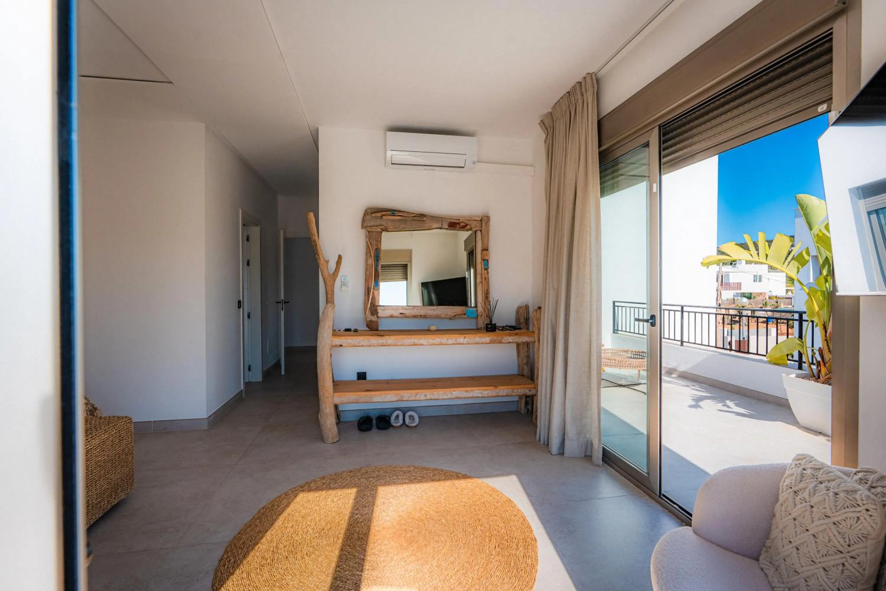 Property building, Bed in Can Sole