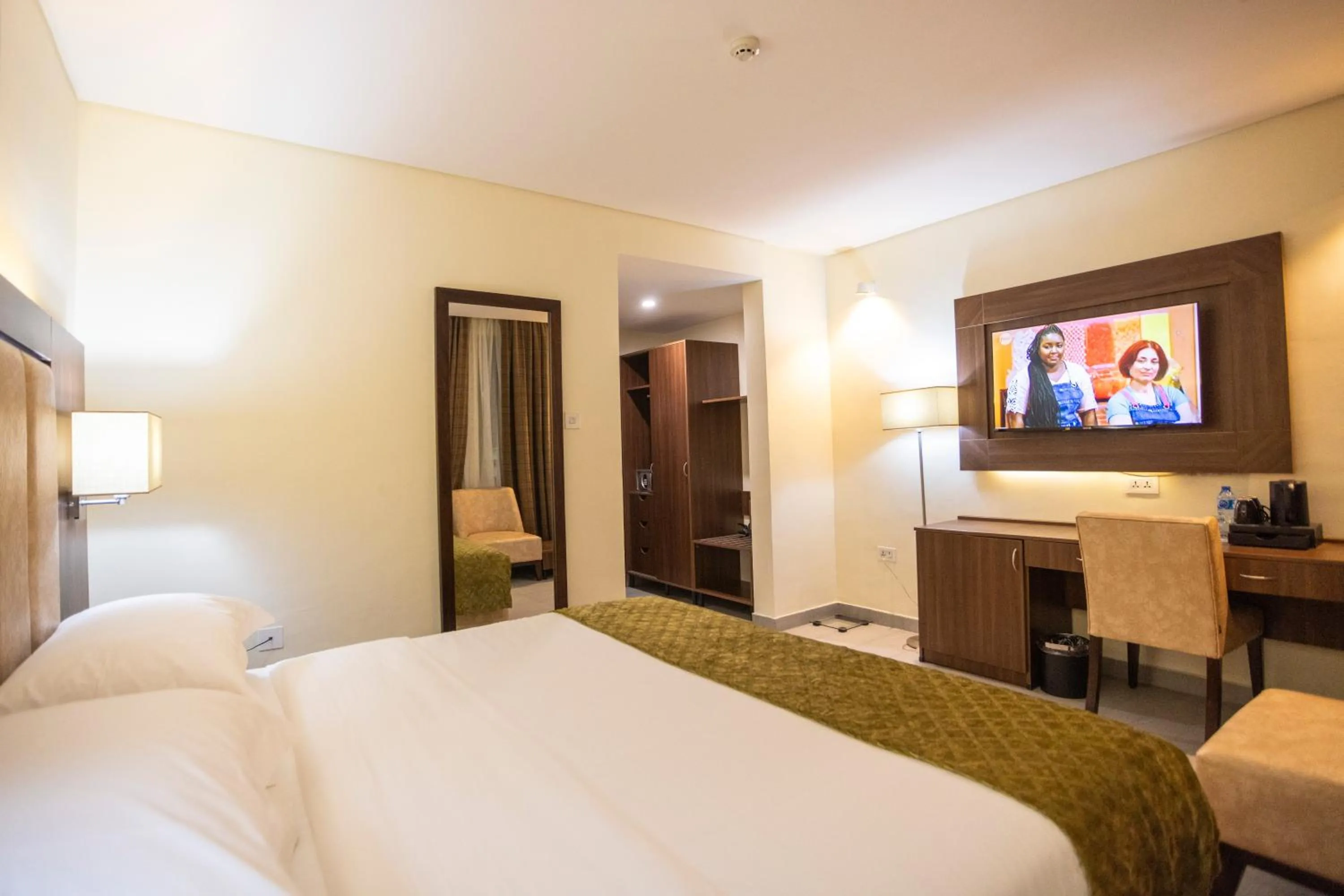 Bed in Jogor Hotel Ibadan