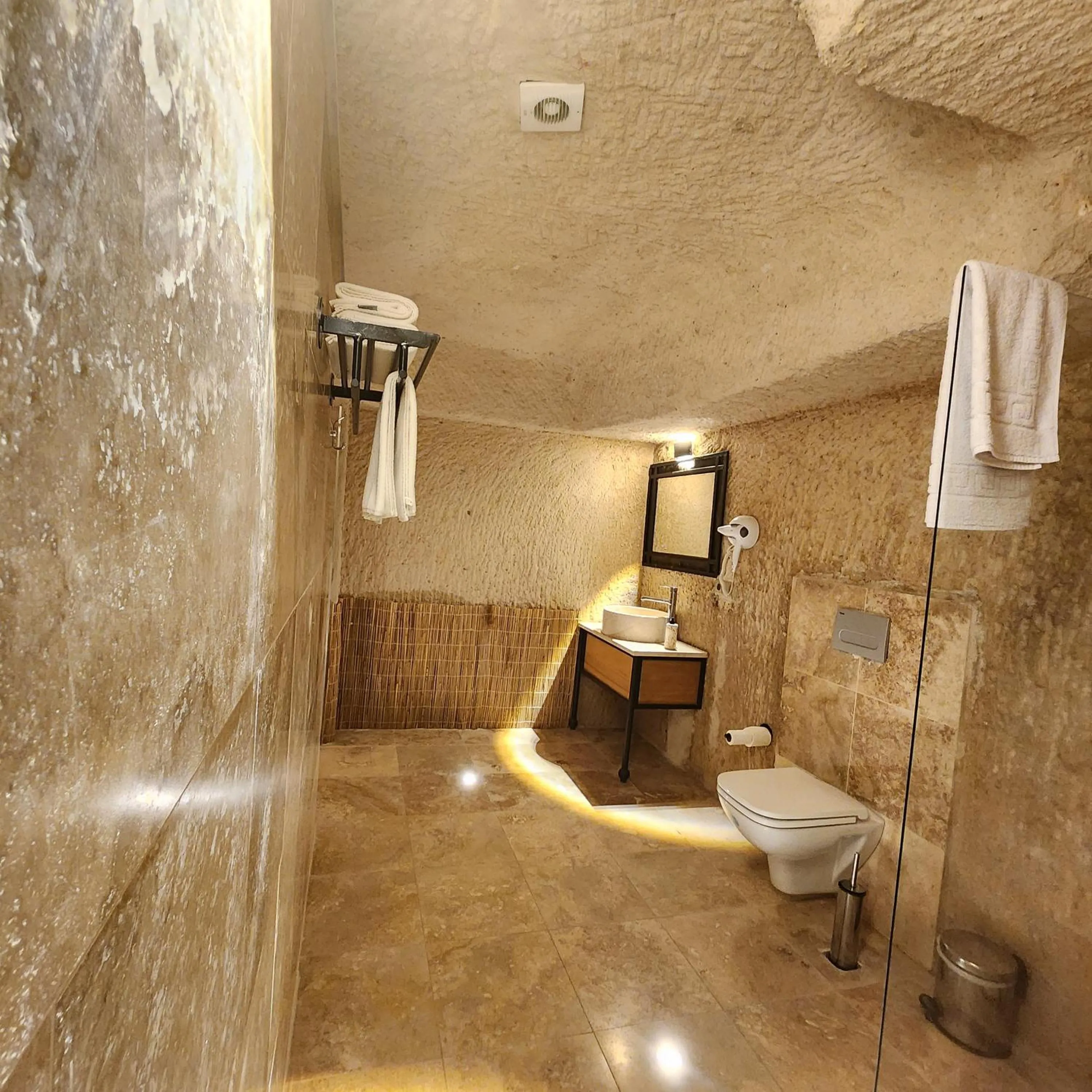 Bathroom in Memories Cave House Adults Only Plus 12