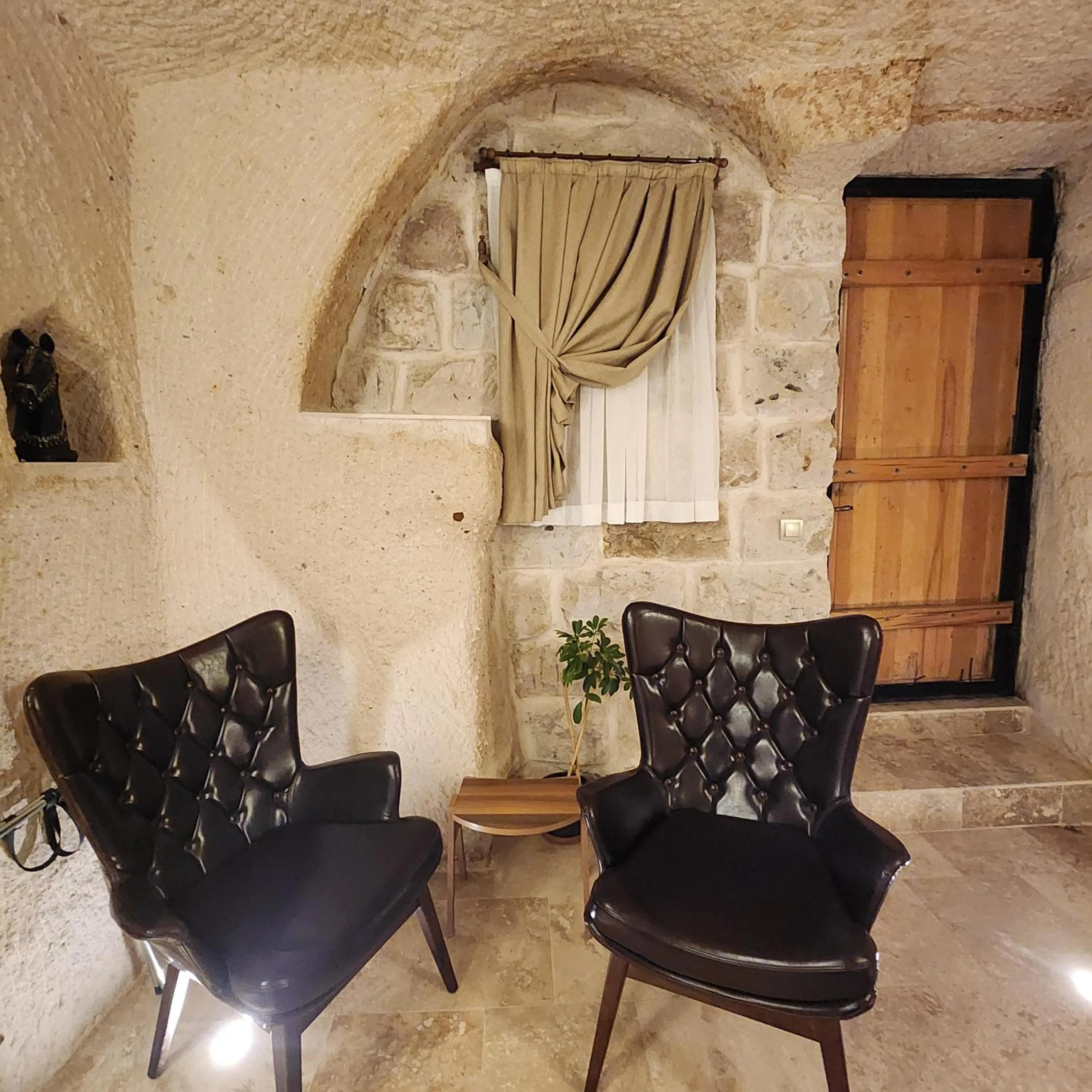 Seating area in Memories Cave House Adults Only Plus 12