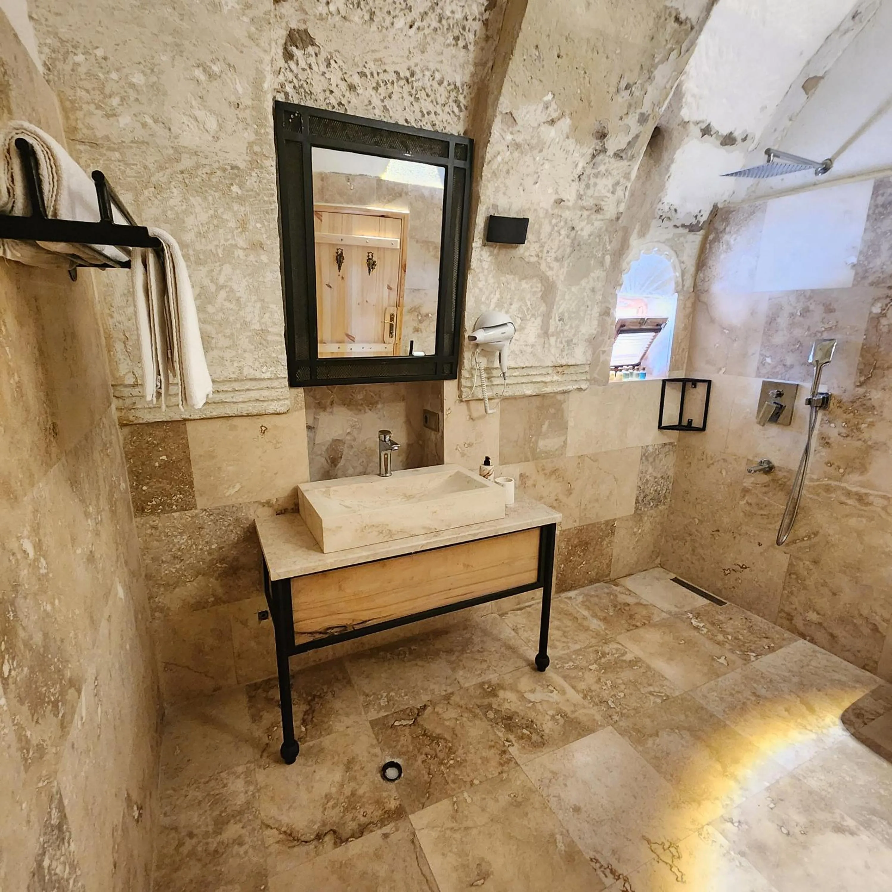 Shower in Memories Cave House Adults Only Plus 12