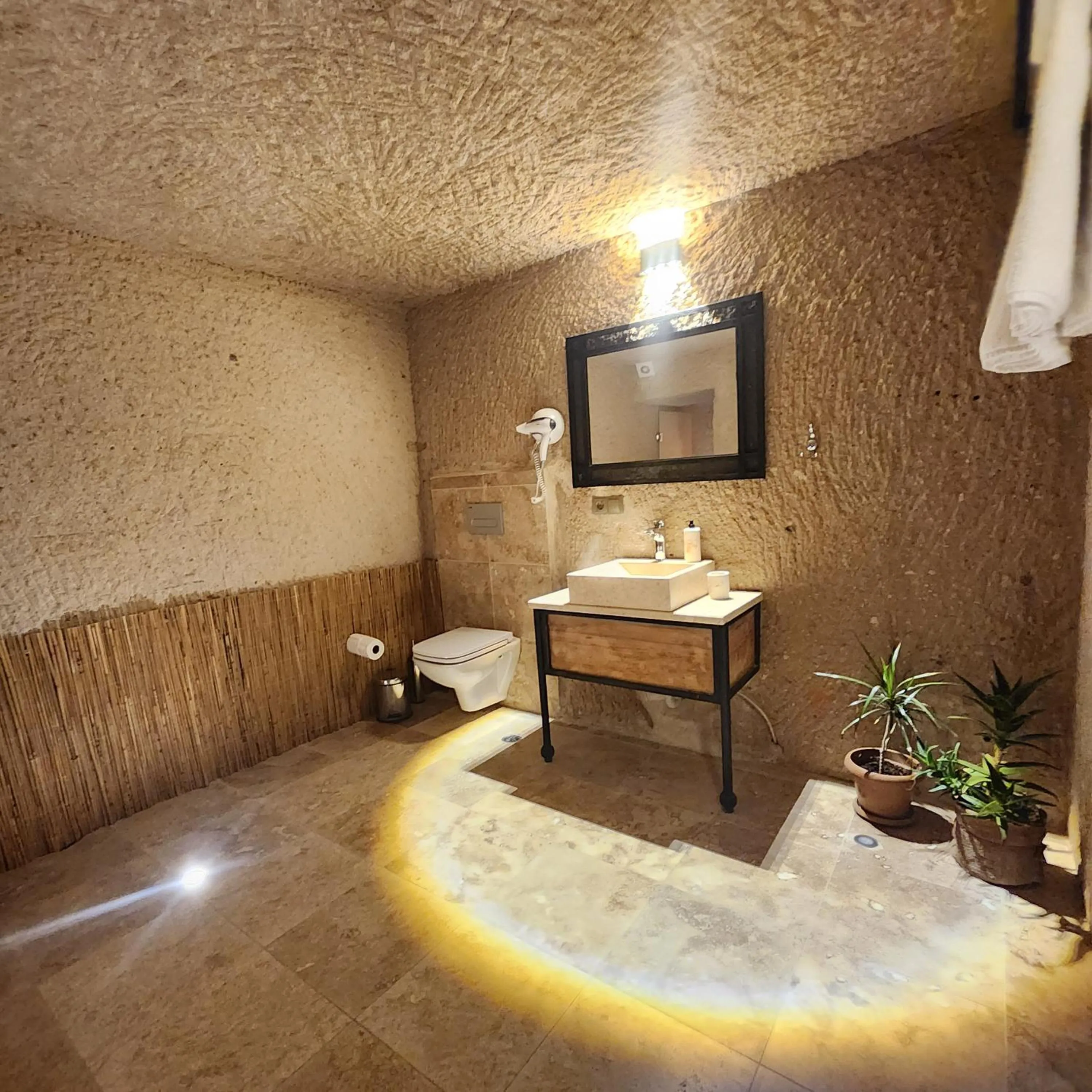 Bathroom in Memories Cave House Adults Only Plus 12