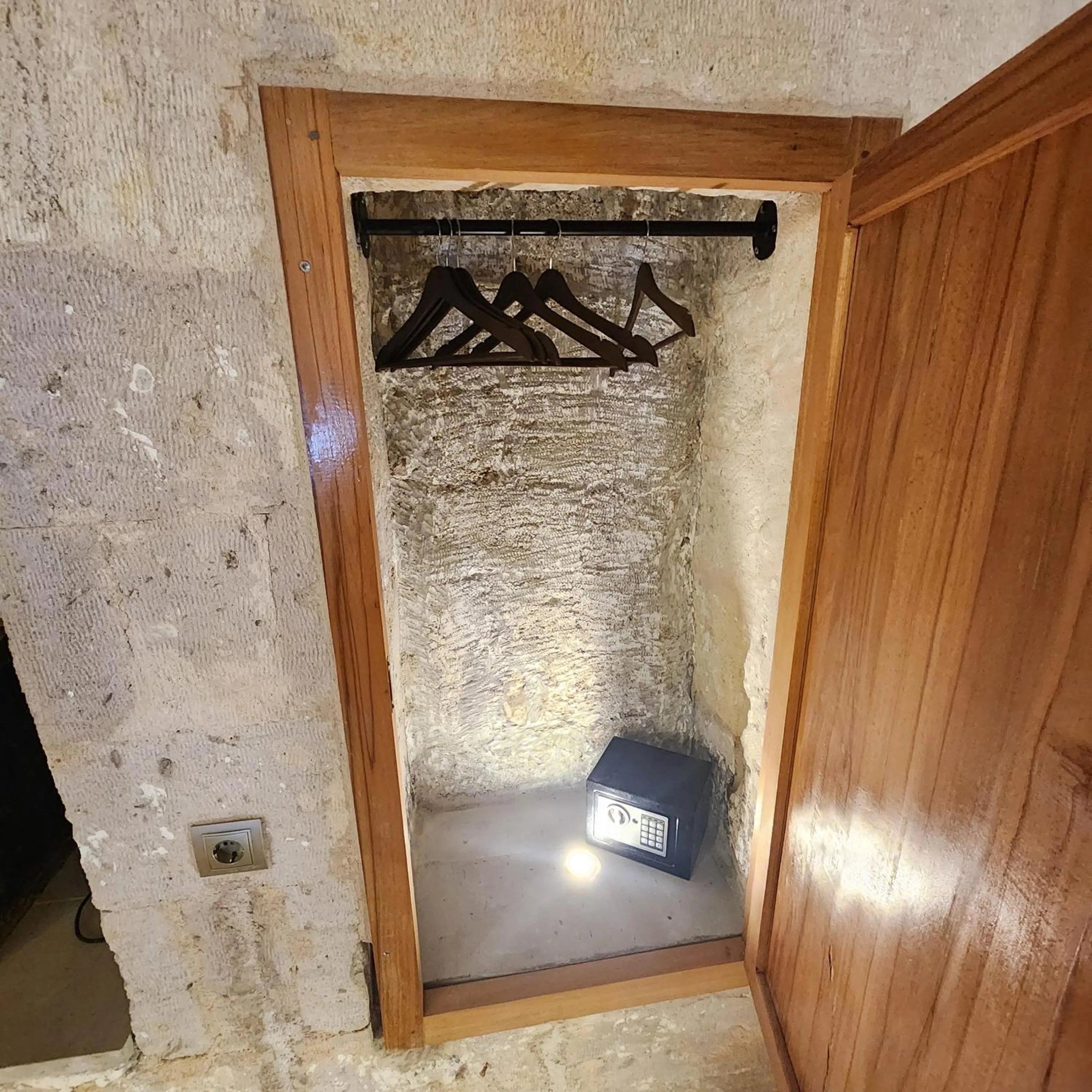 wardrobe in Memories Cave House Adults Only Plus 12