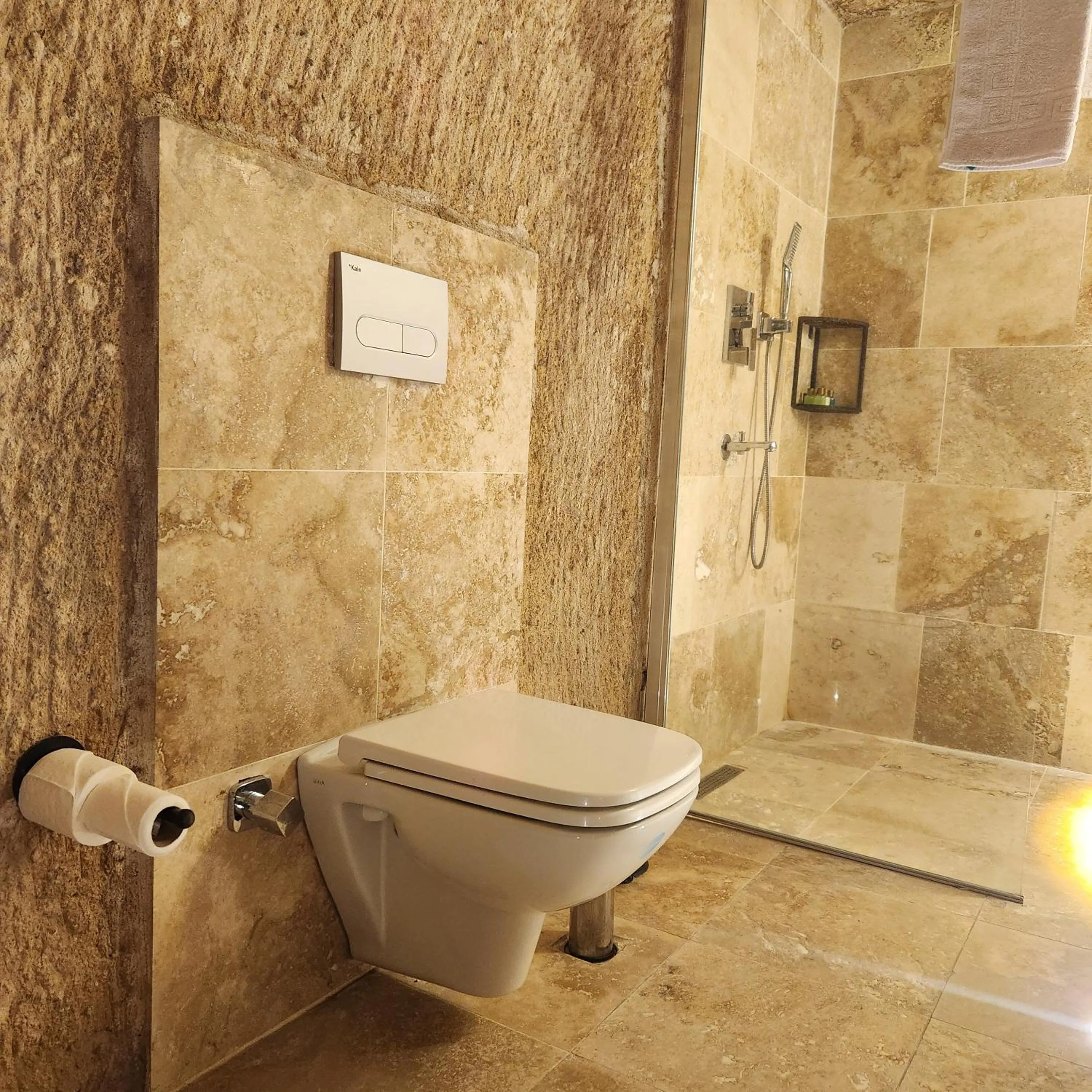 Toilet in Memories Cave House Adults Only Plus 12