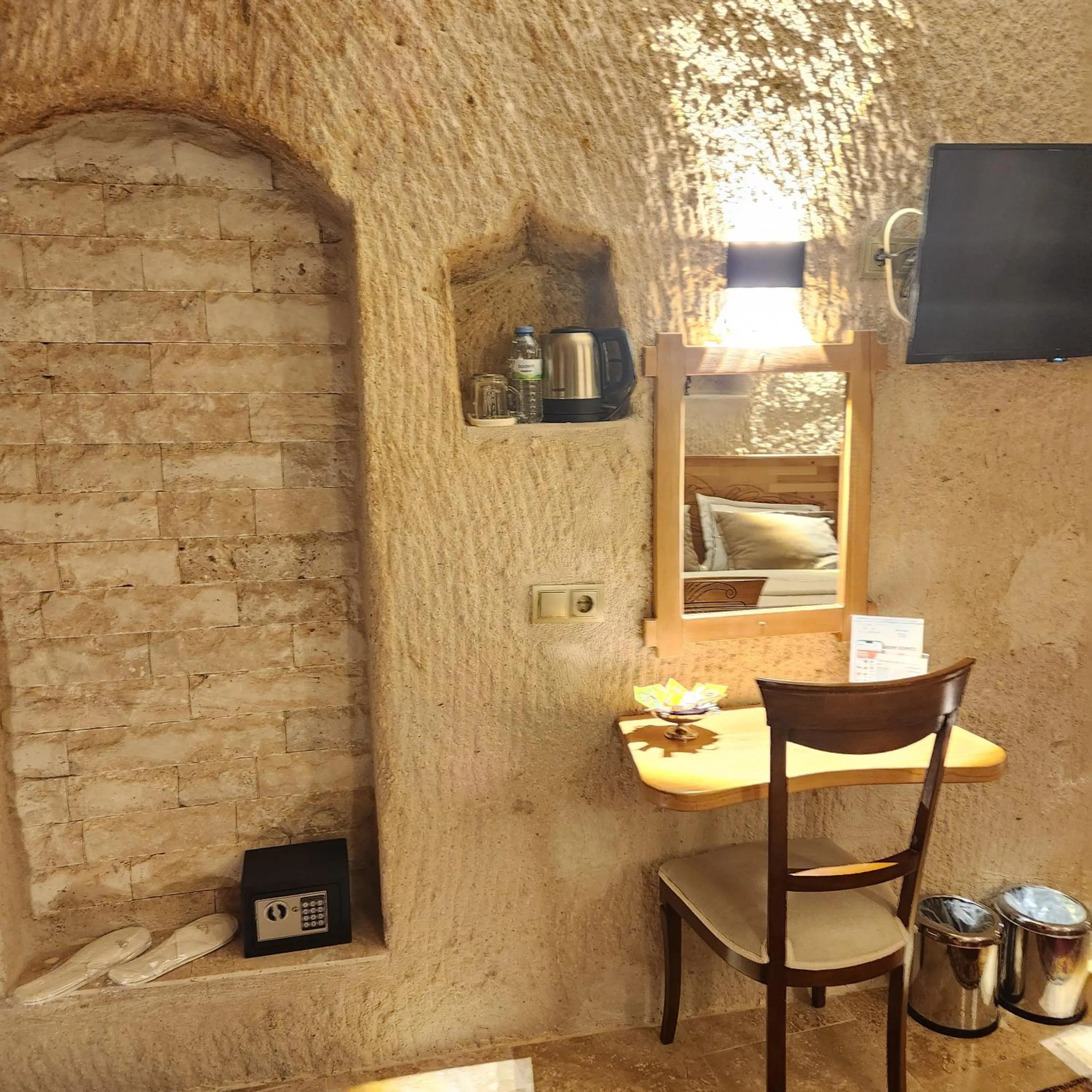 Coffee/tea facilities in Memories Cave House Adults Only Plus 12