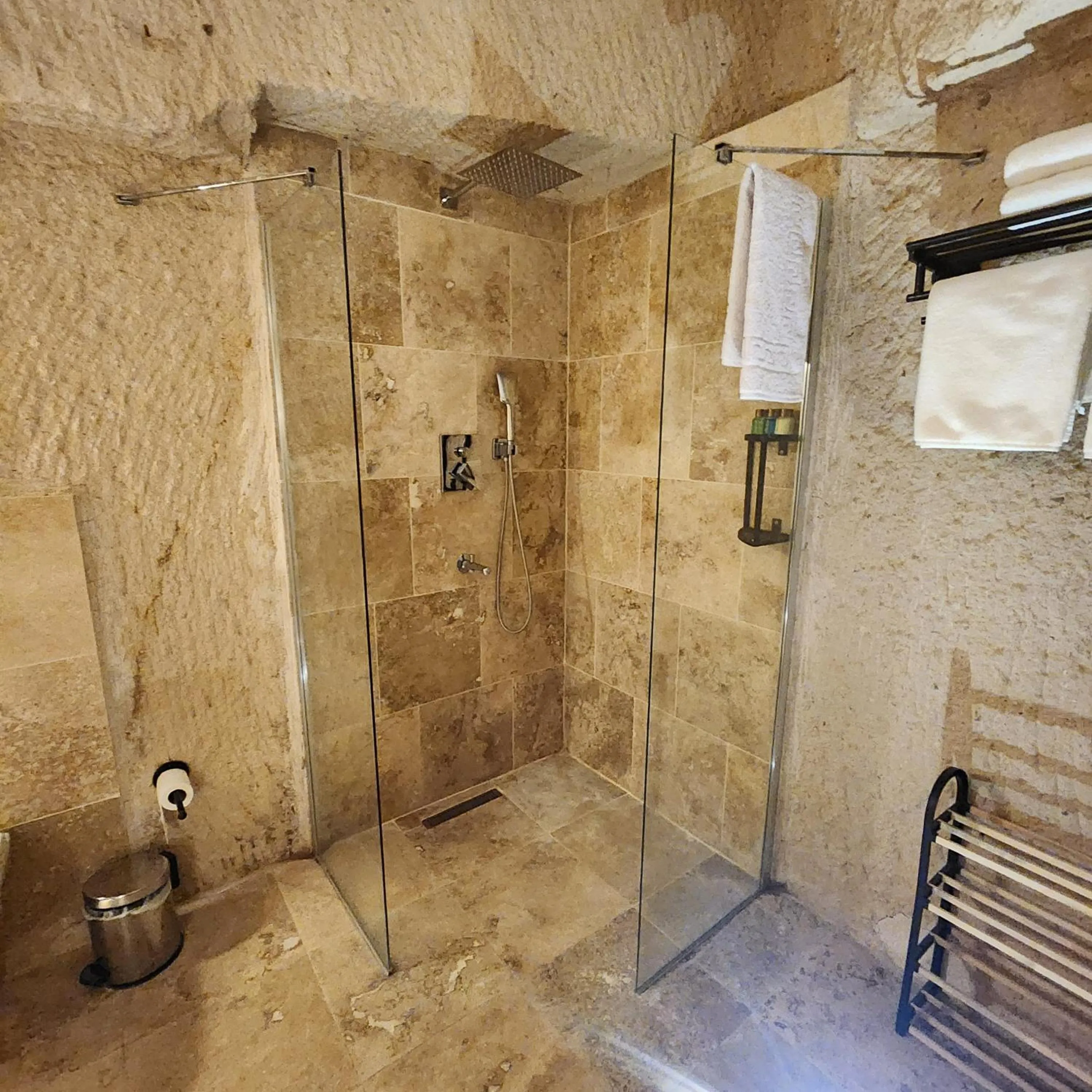 Shower in Memories Cave House Adults Only Plus 12