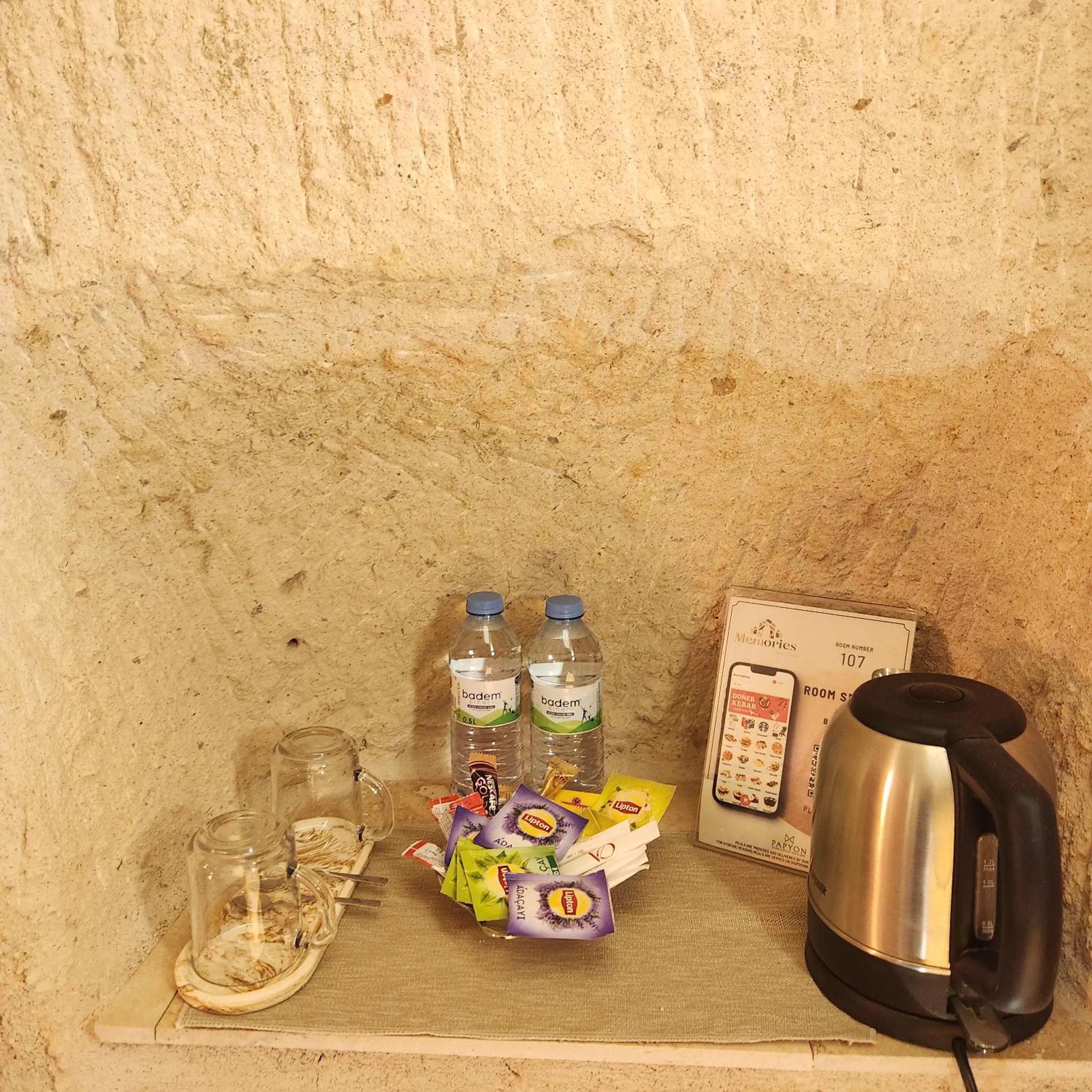 Coffee/tea facilities in Memories Cave House Adults Only Plus 12
