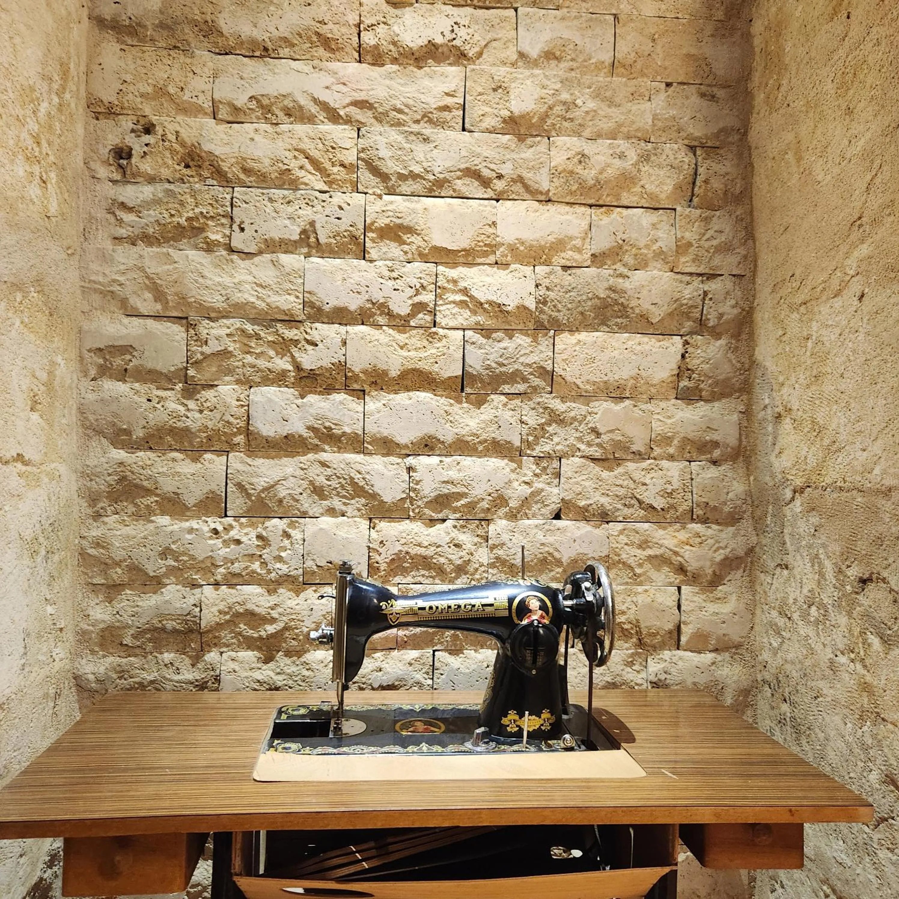 Decorative detail in Memories Cave House Adults Only Plus 12